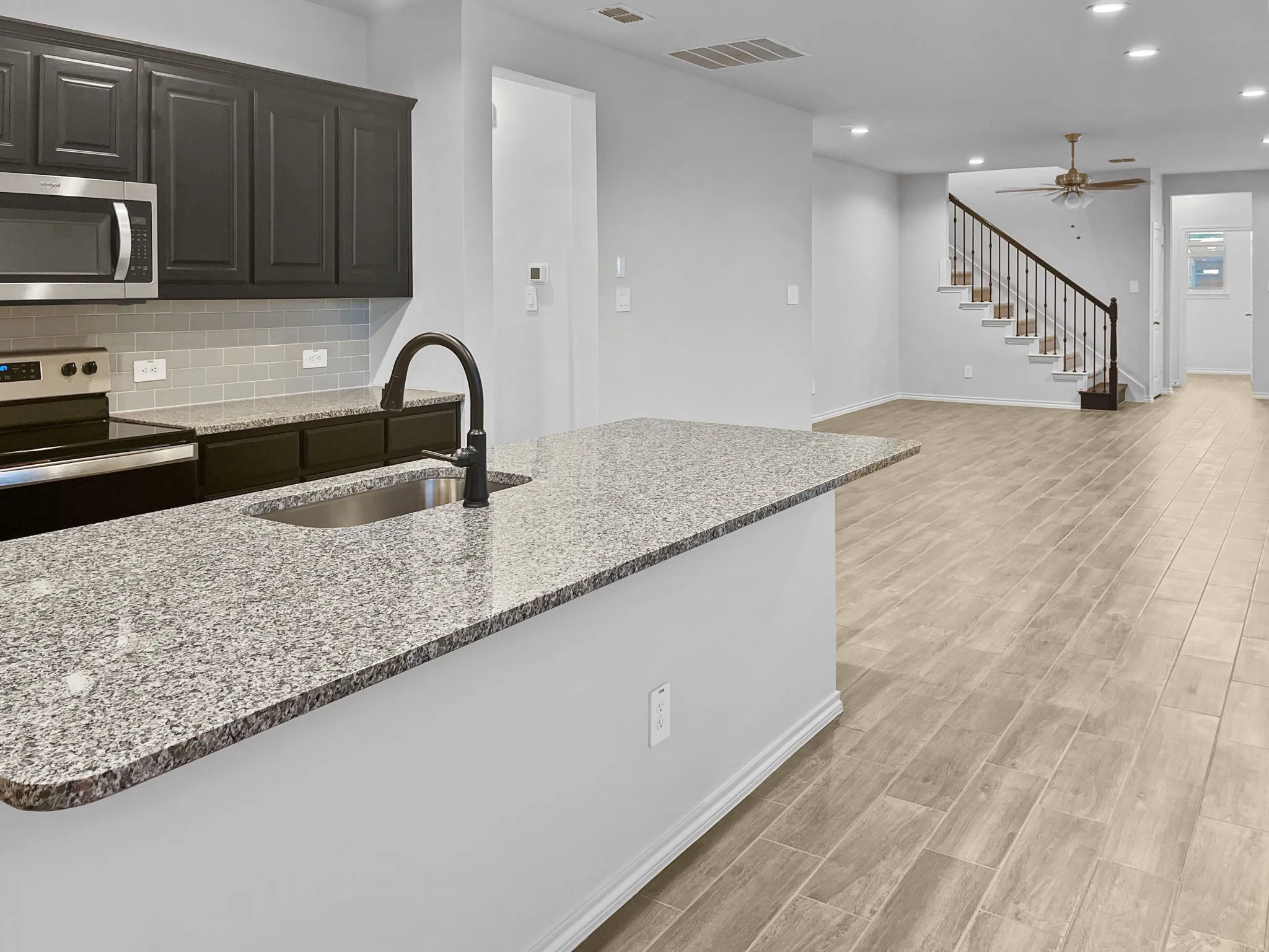 Single Family Residence For Rent in Collin County , 1817 Winecup Drive, Melissa, Texas 75454, 5 Bedroom, 3 Bathroom, 2 Garage spaces, 2,440 Sqft, built in 2023, mls#21403788, Real Estate Agent in Melissa, Homes For Rent in Collin county, Homes For Rent in Melissa, Realtor in Melissa Texas, Real Estate Brokerage Independent Realty Texas, Luminita Cordes Realtor
