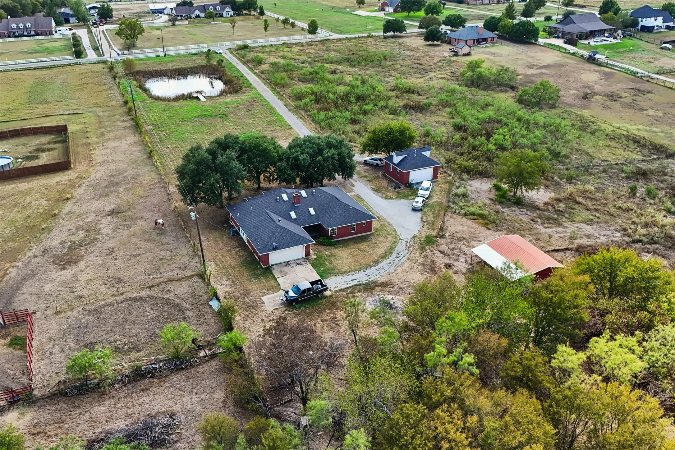 Farm For Sale in Johnson County , 14529 County Road 511, Venus, Texas 76084, 3 Bedroom, 3 Bathroom, 2 Garage spaces, 2,760 Sqft, built in 1996, mls#21406047, Real Estate Agent in Venus, Homes For Sale in Johnson county, Homes For Sale in Venus, Realtor in Venus Texas, Real Estate Brokerage Independent Realty Texas, Luminita Cordes Realtor