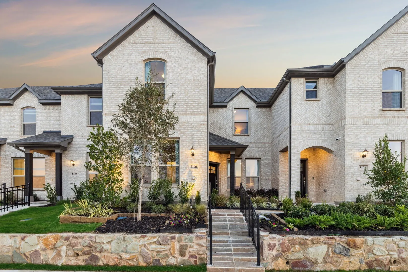 Townhouse For Sale in Rockwall County , 5106 Roll Cast Road, Royse City, Texas 75189, 4 Bedroom, 3 Bathroom, 2 Garage spaces, 1,874 Sqft, built in 2024, mls#21406990, Real Estate Agent in Royse City, Homes For Sale in Rockwall county, Homes For Sale in Royse City, Realtor in Royse City Texas, Real Estate Brokerage Independent Realty Texas, Luminita Cordes Realtor