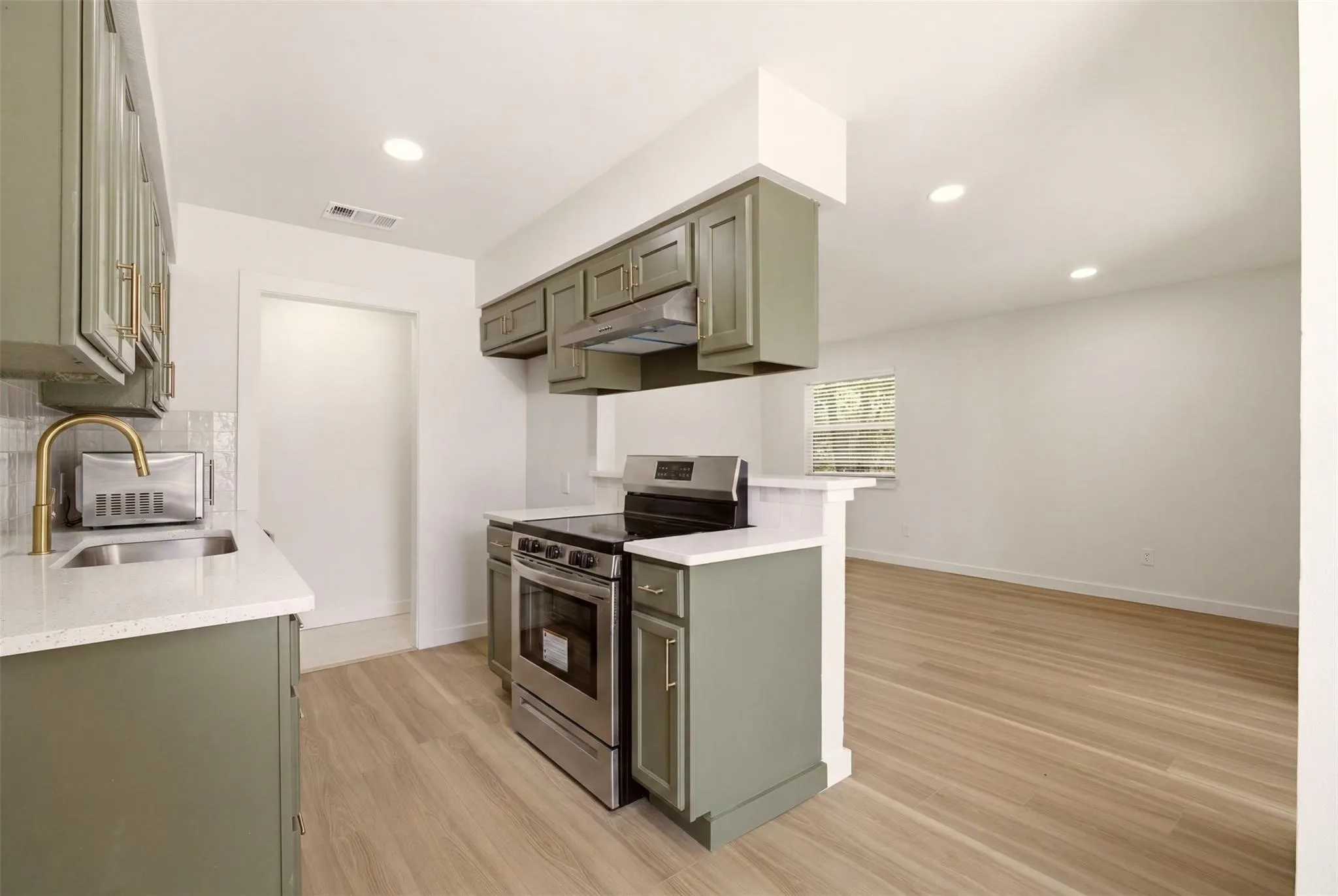 Apartment For Rent