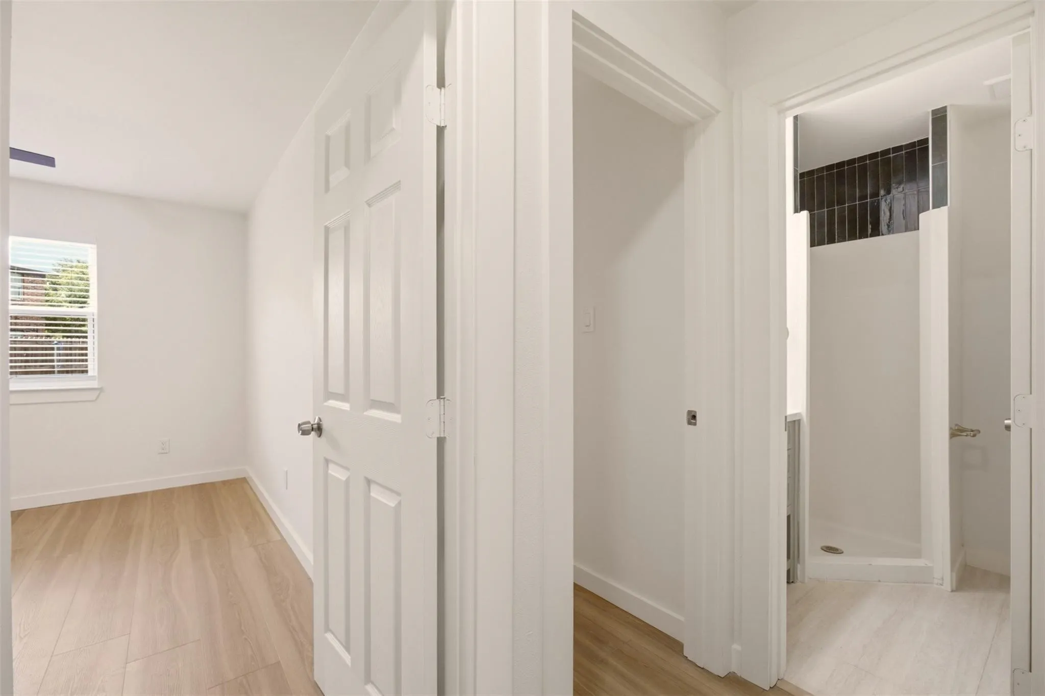 Apartment For Rent in Tarrant County , 908 Isbell Road B, Fort Worth, Texas 76114, 2 Bedroom, 2 Bathroom, Garage spaces, 920 Sqft, built in 1983, mls#21402202, Real Estate Agent in Fort Worth, Homes For Rent in Tarrant county, Homes For Rent in Fort Worth, Realtor in Fort Worth Texas, Real Estate Brokerage Independent Realty Texas, Luminita Cordes Realtor