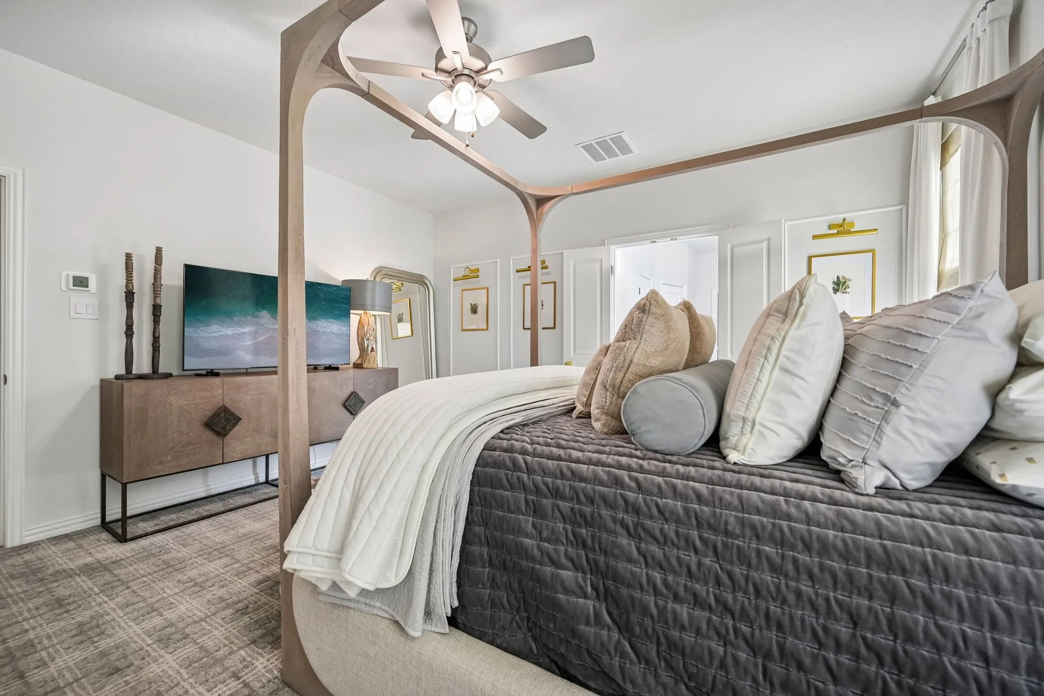 Single Family Residence For Sale in Grayson County , 517 Red Barn, Van Alstyne, Texas 75495, 4 Bedroom, 3 Bathroom, 2 Garage spaces, 2,487 Sqft, built in 2024, mls#21404531, Real Estate Agent in Van Alstyne, Homes For Sale in Grayson county, Homes For Sale in Van Alstyne, Realtor in Van Alstyne Texas, Real Estate Brokerage Independent Realty Texas, Luminita Cordes Realtor