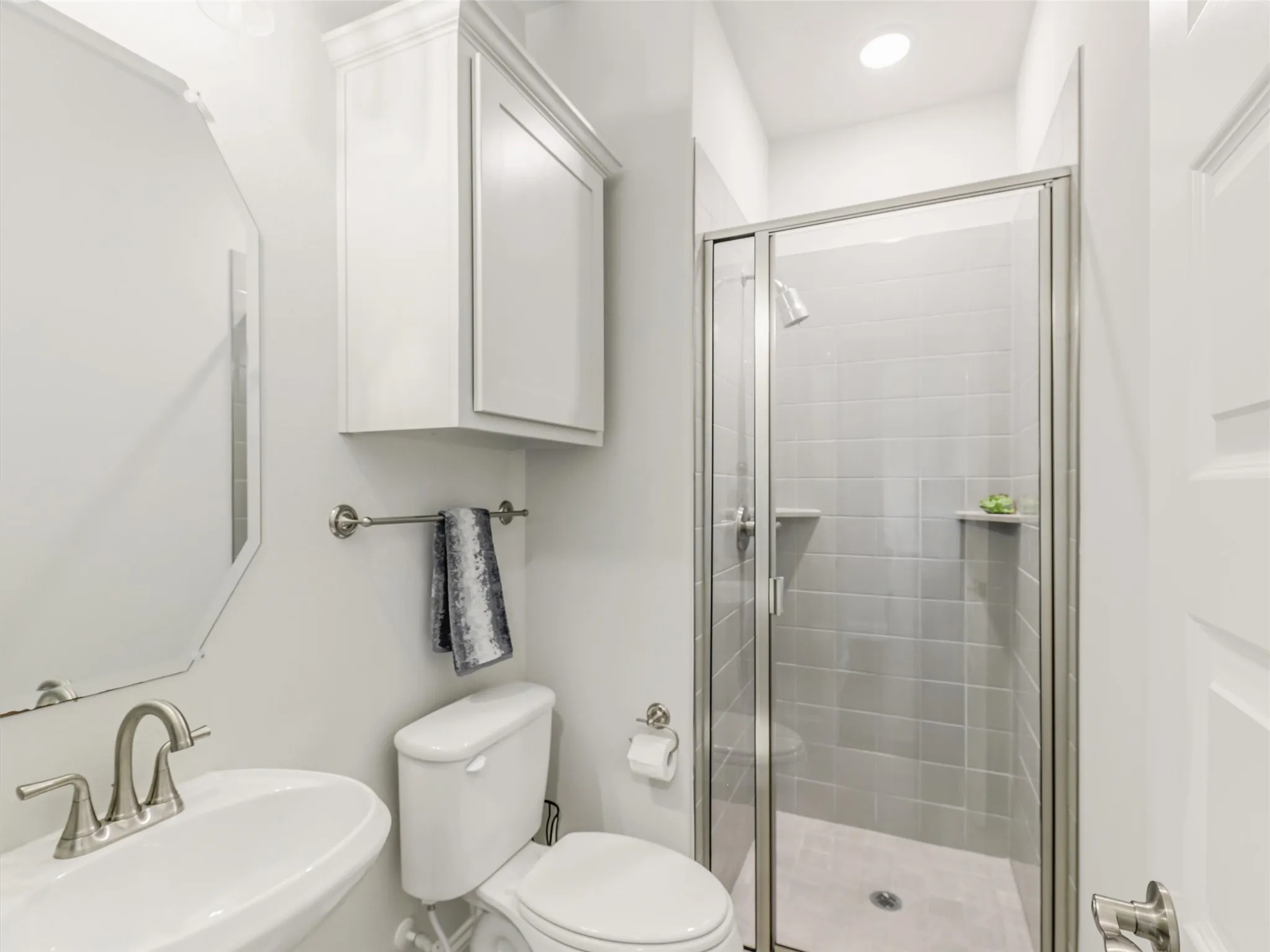 Single Family Residence For Sale in Collin County , 3616 Bennett Trail, Celina, Texas 75009, 5 Bedroom, 4 Bathroom, 2 Garage spaces, 4,301 Sqft, built in 2023, mls#21406391, Real Estate Agent in Celina, Homes For Sale in Collin county, Homes For Sale in Celina, Realtor in Celina Texas, Real Estate Brokerage Independent Realty Texas, Luminita Cordes Realtor