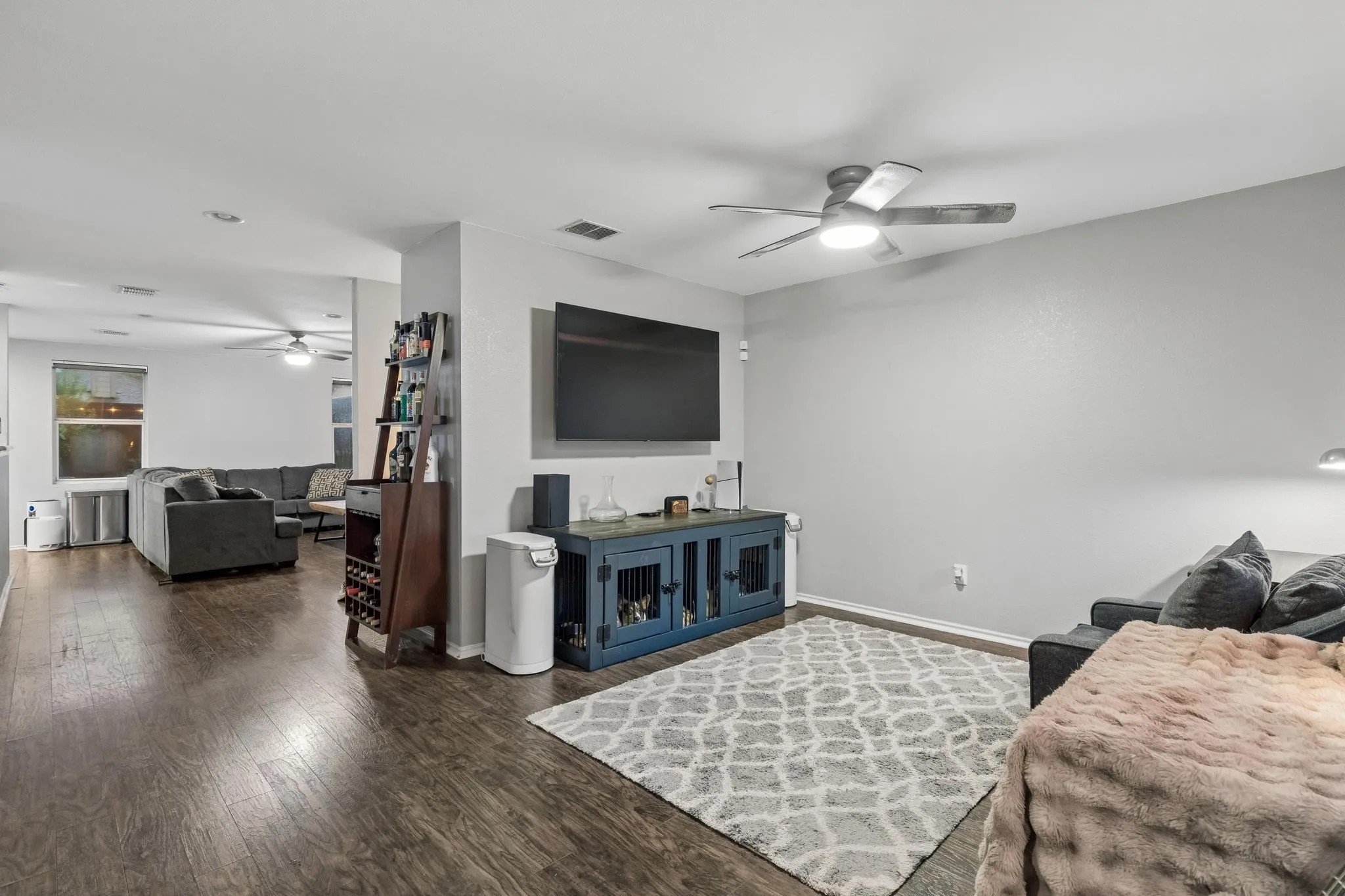 Single Family Residence For Sale in Denton County , 2612 Horizon Way, Little Elm, Texas 75068, 4 Bedroom, 3 Bathroom, 2 Garage spaces, 2,513 Sqft, built in 2004, mls#21400818, Real Estate Agent in Little Elm, Homes For Sale in Denton county, Homes For Sale in Little Elm, Realtor in Little Elm Texas, Real Estate Brokerage Independent Realty Texas, Luminita Cordes Realtor