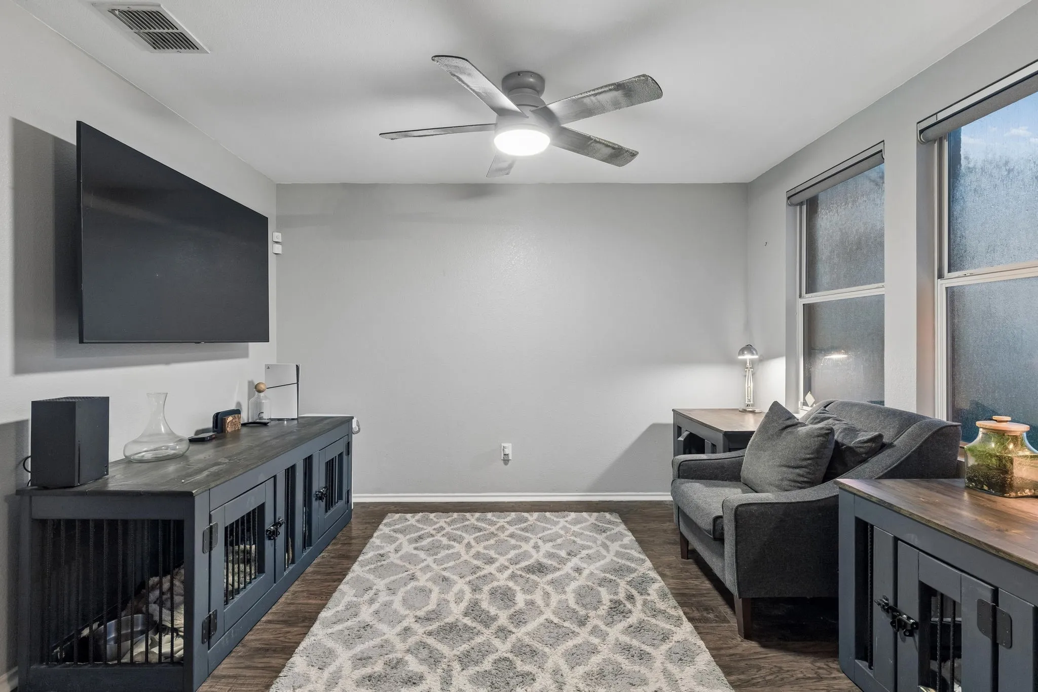 Single Family Residence For Sale in Denton County , 2612 Horizon Way, Little Elm, Texas 75068, 4 Bedroom, 3 Bathroom, 2 Garage spaces, 2,513 Sqft, built in 2004, mls#21400818, Real Estate Agent in Little Elm, Homes For Sale in Denton county, Homes For Sale in Little Elm, Realtor in Little Elm Texas, Real Estate Brokerage Independent Realty Texas, Luminita Cordes Realtor