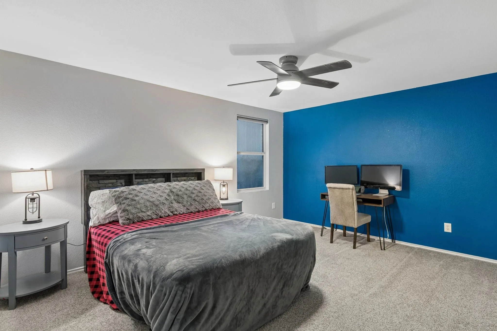 Single Family Residence For Sale in Denton County , 2612 Horizon Way, Little Elm, Texas 75068, 4 Bedroom, 3 Bathroom, 2 Garage spaces, 2,513 Sqft, built in 2004, mls#21400818, Real Estate Agent in Little Elm, Homes For Sale in Denton county, Homes For Sale in Little Elm, Realtor in Little Elm Texas, Real Estate Brokerage Independent Realty Texas, Luminita Cordes Realtor