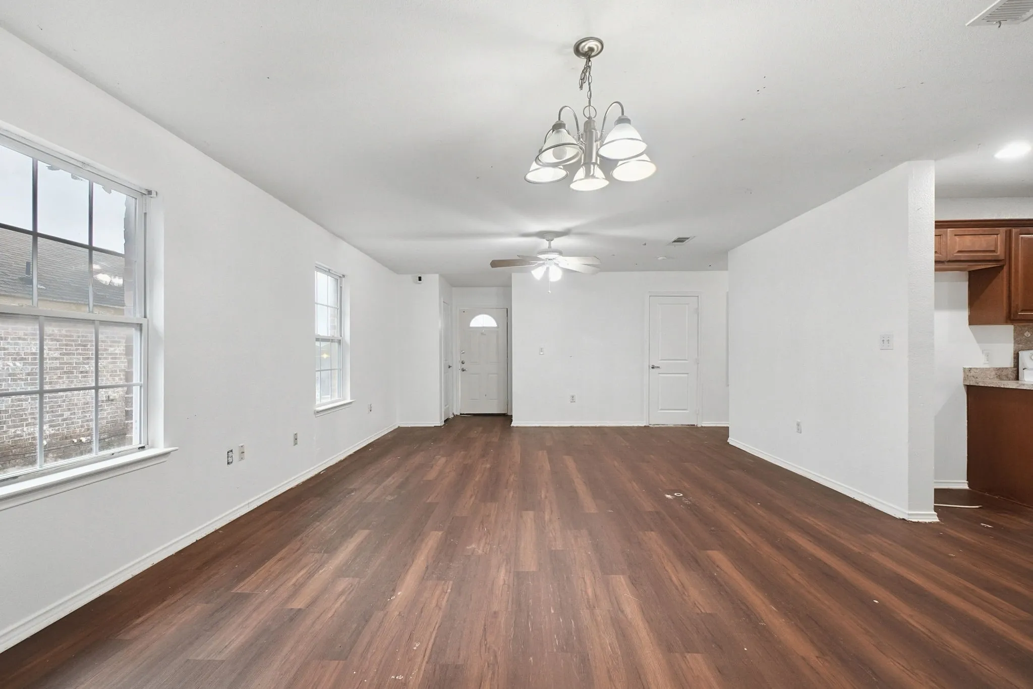 Single Family Residence For Sale in Dallas County , 15639 Danson Drive, Dallas, Texas 75253, 4 Bedroom, 2 Bathroom, 2 Garage spaces, 1,665 Sqft, built in 2012, mls#21406611, Real Estate Agent in Dallas, Homes For Sale in Dallas county, Homes For Sale in Dallas, Realtor in Dallas Texas, Real Estate Brokerage Independent Realty Texas, Luminita Cordes Realtor