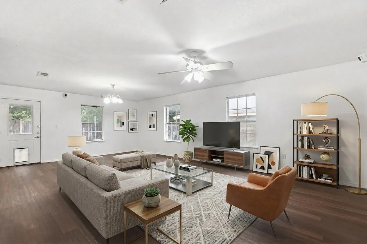 Single Family Residence For Sale in Dallas County , 15639 Danson Drive, Dallas, Texas 75253, 4 Bedroom, 2 Bathroom, 2 Garage spaces, 1,665 Sqft, built in 2012, mls#21406611, Real Estate Agent in Dallas, Homes For Sale in Dallas county, Homes For Sale in Dallas, Realtor in Dallas Texas, Real Estate Brokerage Independent Realty Texas, Luminita Cordes Realtor