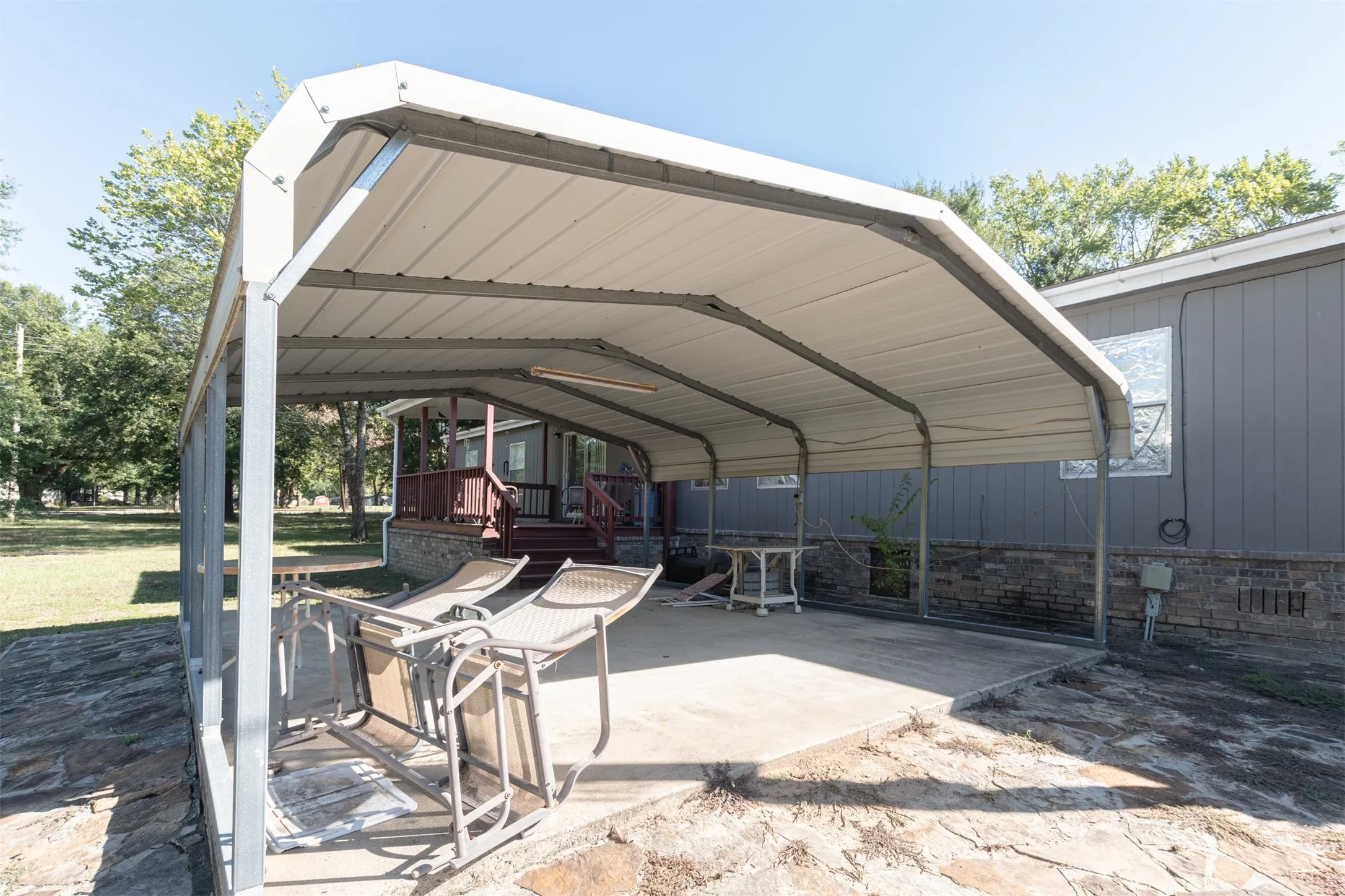 Mobile Home For Sale in Wood County , 138 S Campbell Street, Alba, Texas 75410, 4 Bedroom, 2 Bathroom, 3 Garage spaces, 2,280 Sqft, built in 2008, mls#21406840, Real Estate Agent in Alba, Homes For Sale in Wood county, Homes For Sale in Alba, Realtor in Alba Texas, Real Estate Brokerage Independent Realty Texas, Luminita Cordes Realtor
