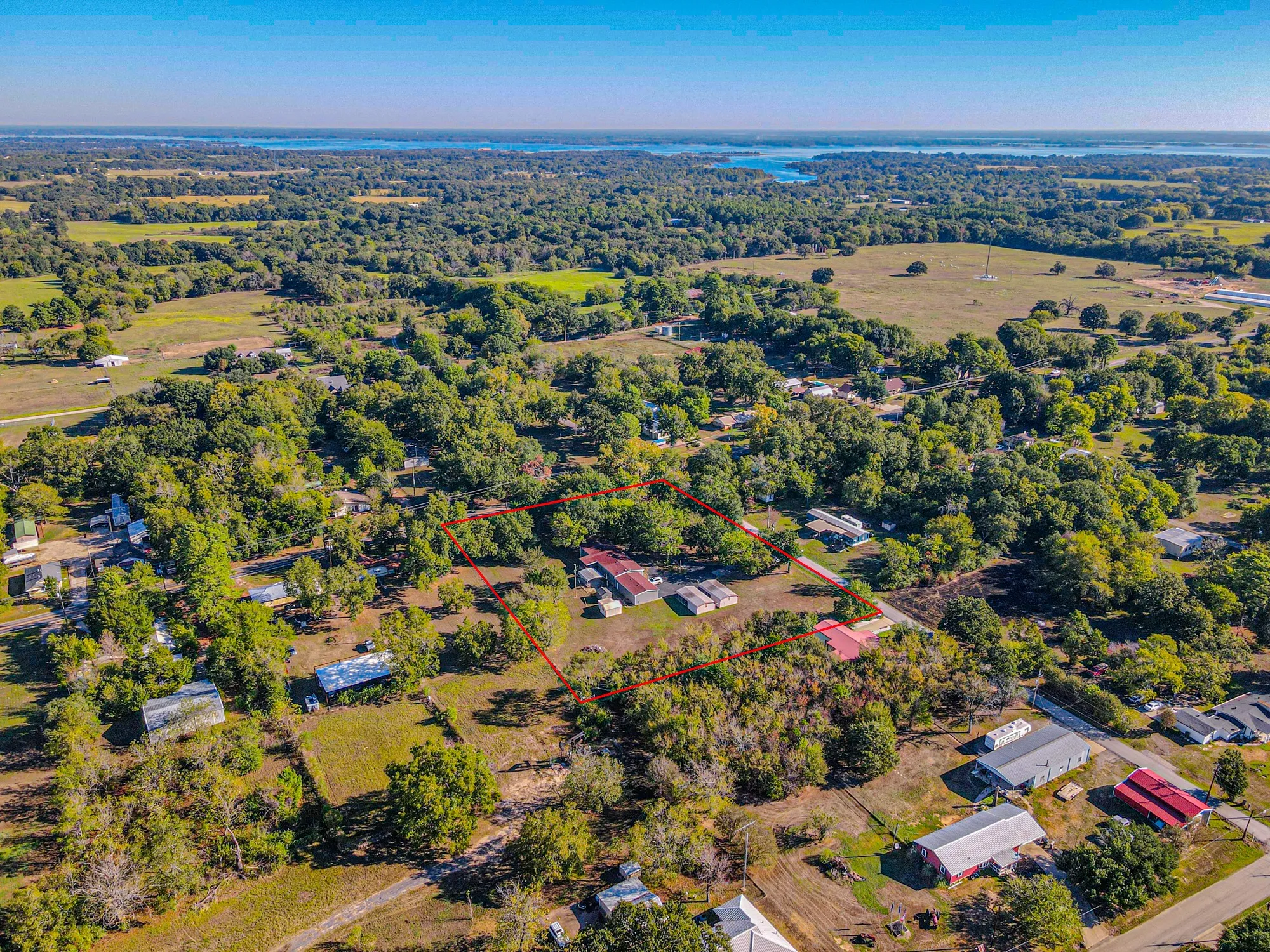 Mobile Home For Sale in Wood County , 138 S Campbell Street, Alba, Texas 75410, 4 Bedroom, 2 Bathroom, 3 Garage spaces, 2,280 Sqft, built in 2008, mls#21406840, Real Estate Agent in Alba, Homes For Sale in Wood county, Homes For Sale in Alba, Realtor in Alba Texas, Real Estate Brokerage Independent Realty Texas, Luminita Cordes Realtor