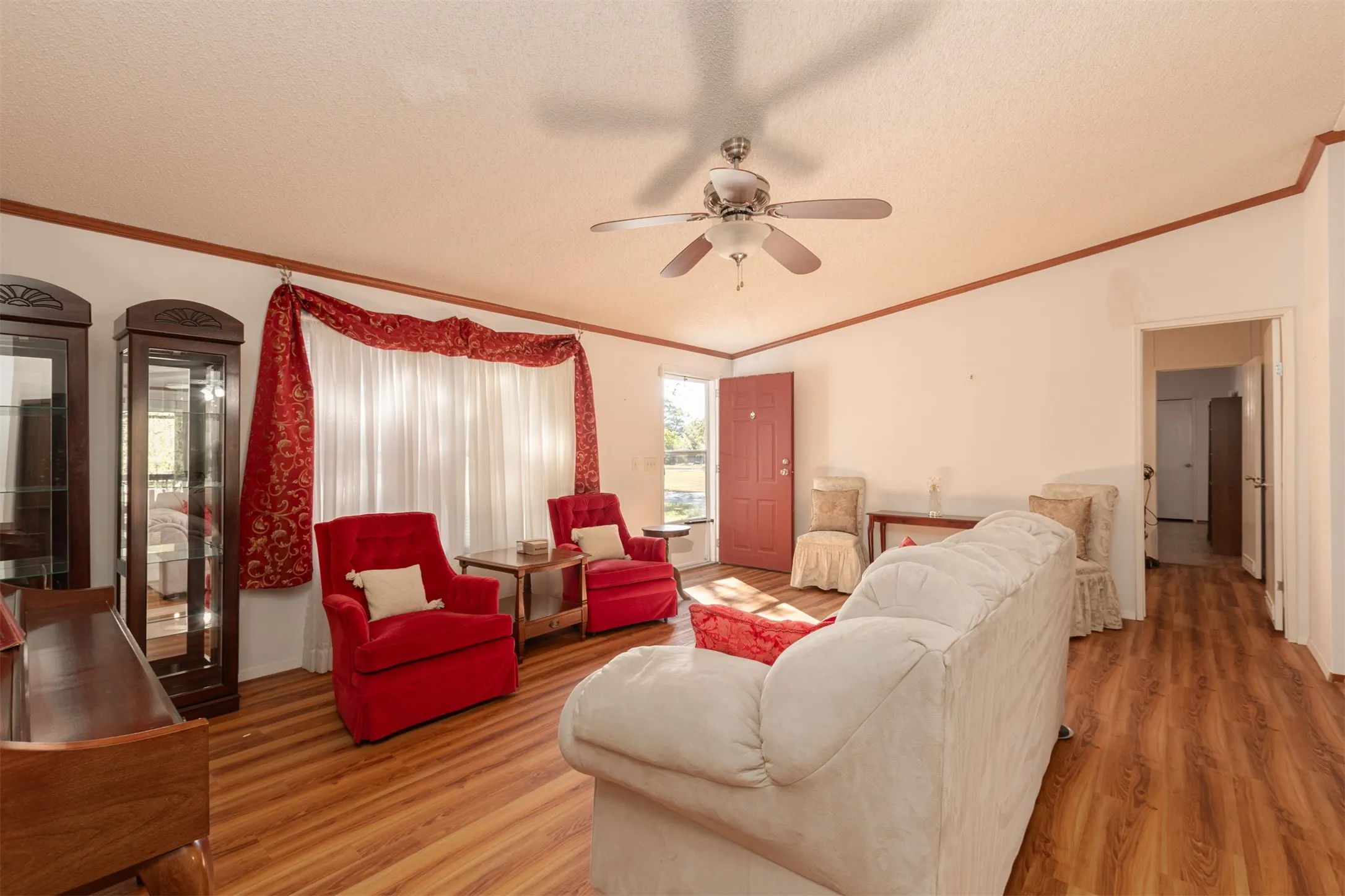 Mobile Home For Sale in Wood County , 138 S Campbell Street, Alba, Texas 75410, 4 Bedroom, 2 Bathroom, 3 Garage spaces, 2,280 Sqft, built in 2008, mls#21406840, Real Estate Agent in Alba, Homes For Sale in Wood county, Homes For Sale in Alba, Realtor in Alba Texas, Real Estate Brokerage Independent Realty Texas, Luminita Cordes Realtor
