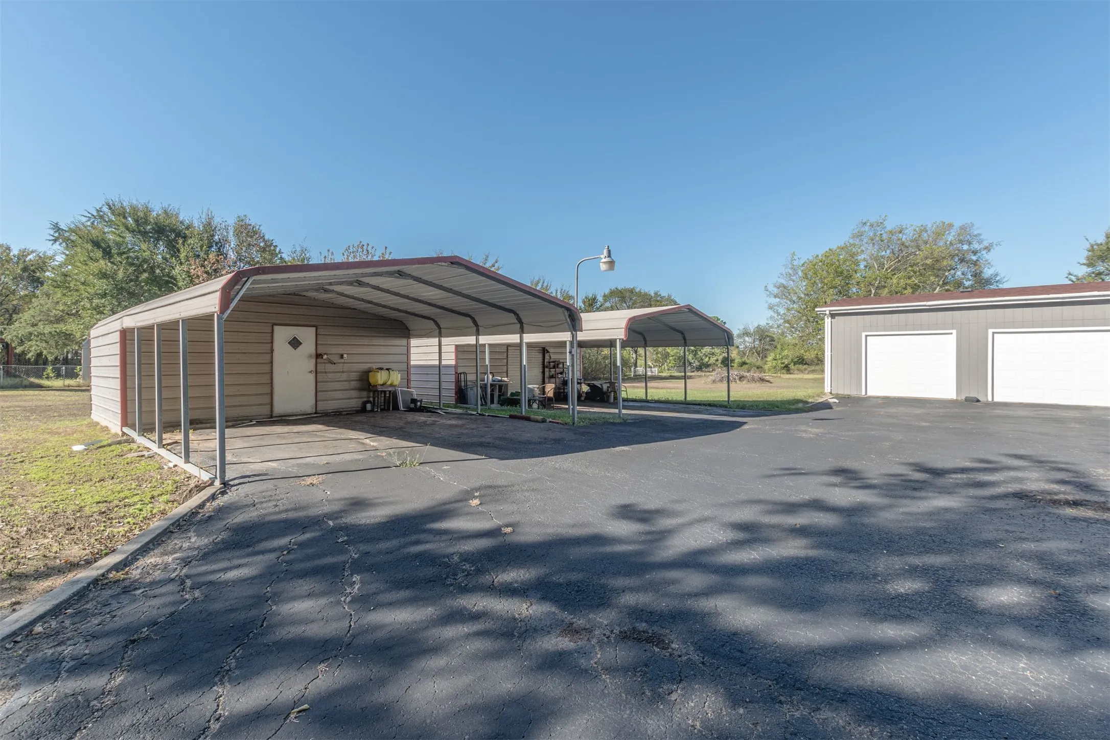 Mobile Home For Sale in Wood County , 138 S Campbell Street, Alba, Texas 75410, 4 Bedroom, 2 Bathroom, 3 Garage spaces, 2,280 Sqft, built in 2008, mls#21406840, Real Estate Agent in Alba, Homes For Sale in Wood county, Homes For Sale in Alba, Realtor in Alba Texas, Real Estate Brokerage Independent Realty Texas, Luminita Cordes Realtor