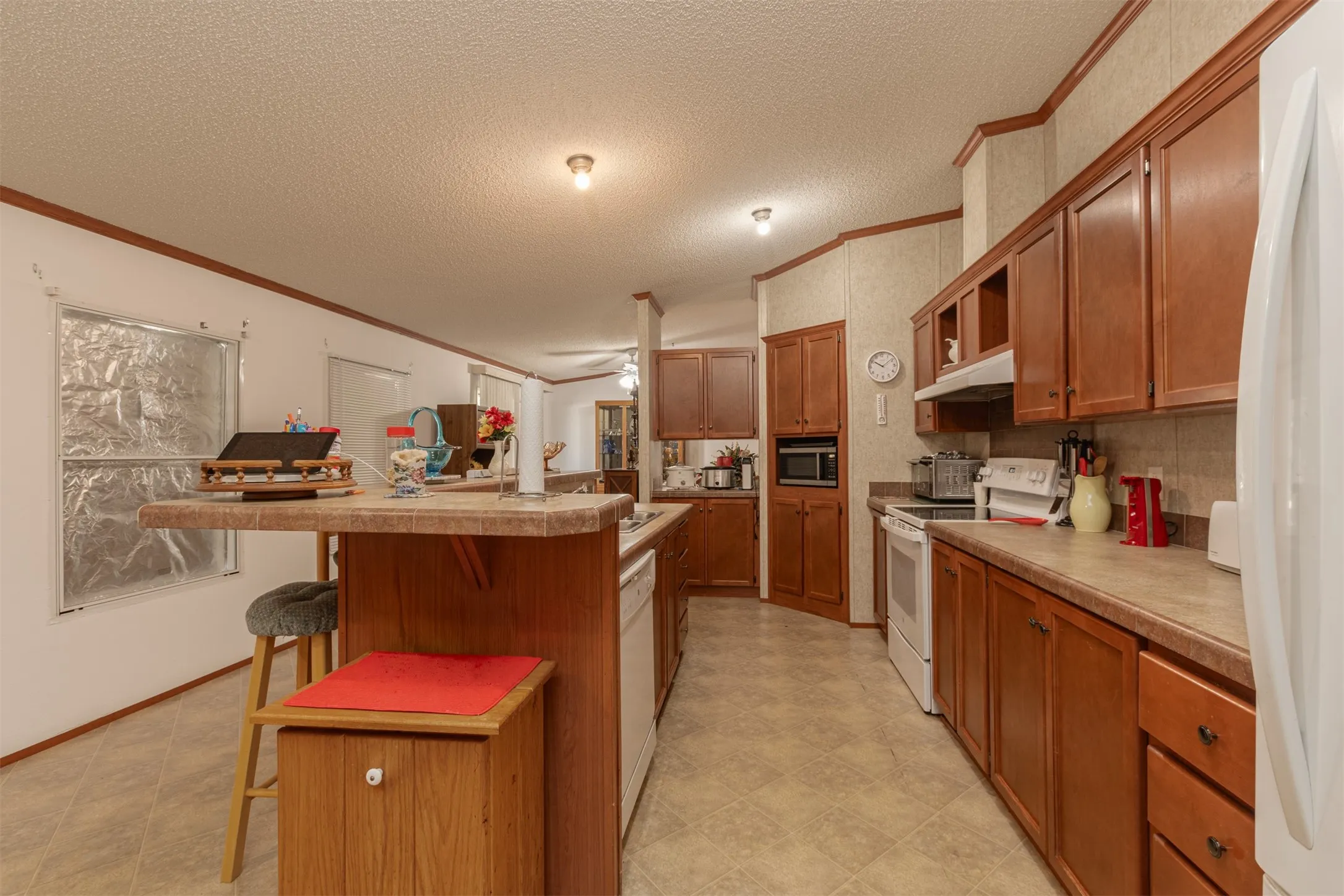 Mobile Home For Sale in Wood County , 138 S Campbell Street, Alba, Texas 75410, 4 Bedroom, 2 Bathroom, 3 Garage spaces, 2,280 Sqft, built in 2008, mls#21406840, Real Estate Agent in Alba, Homes For Sale in Wood county, Homes For Sale in Alba, Realtor in Alba Texas, Real Estate Brokerage Independent Realty Texas, Luminita Cordes Realtor