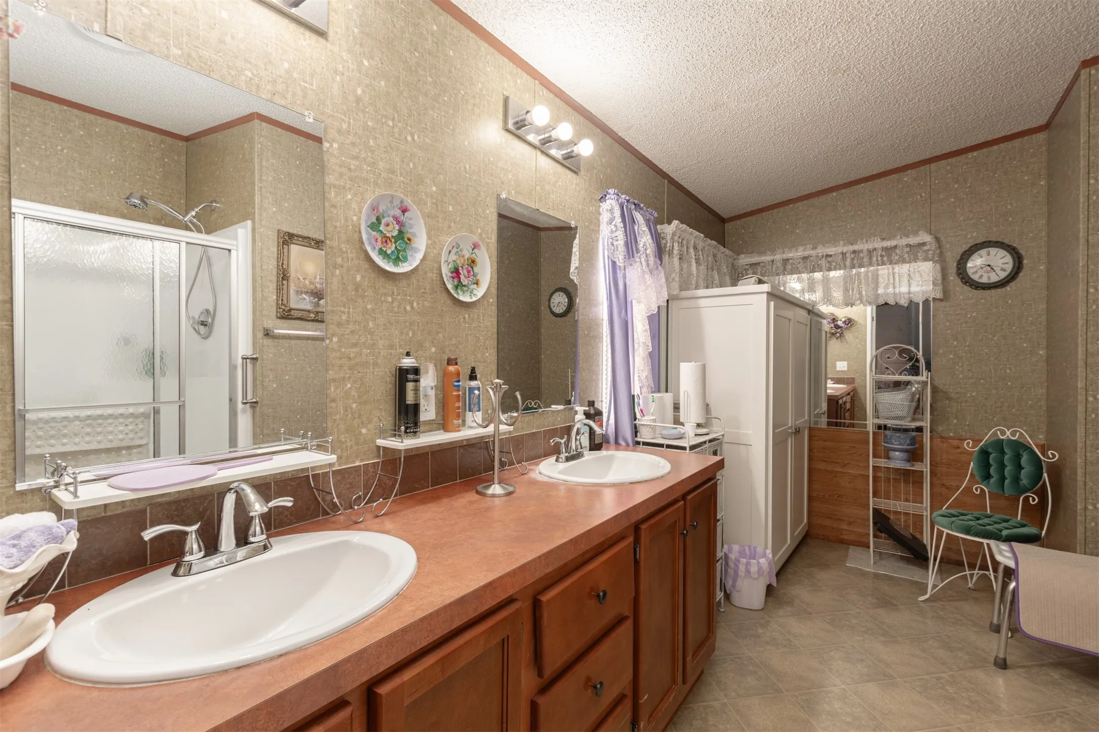 Mobile Home For Sale in Wood County , 138 S Campbell Street, Alba, Texas 75410, 4 Bedroom, 2 Bathroom, 3 Garage spaces, 2,280 Sqft, built in 2008, mls#21406840, Real Estate Agent in Alba, Homes For Sale in Wood county, Homes For Sale in Alba, Realtor in Alba Texas, Real Estate Brokerage Independent Realty Texas, Luminita Cordes Realtor