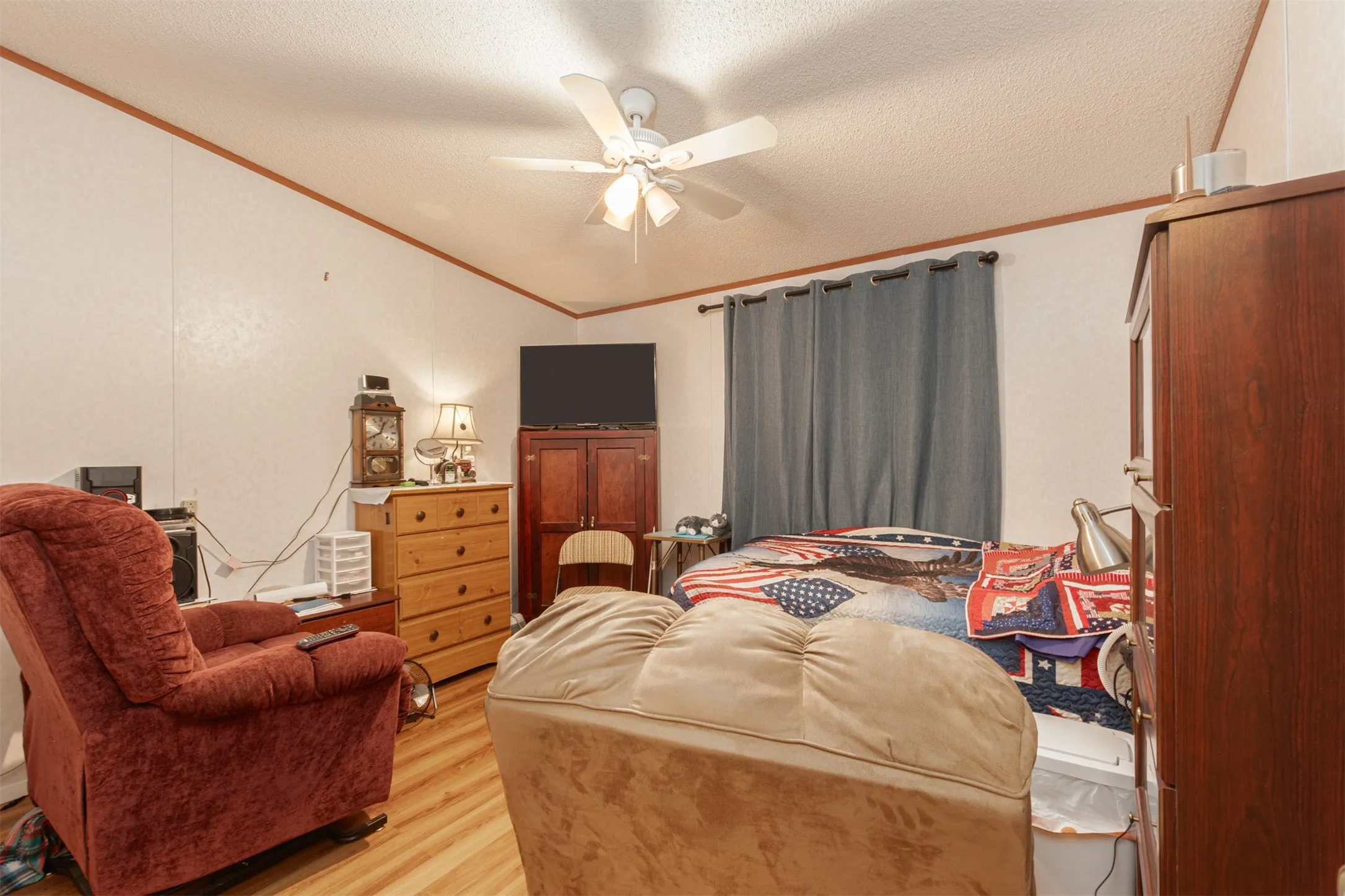 Mobile Home For Sale in Wood County , 138 S Campbell Street, Alba, Texas 75410, 4 Bedroom, 2 Bathroom, 3 Garage spaces, 2,280 Sqft, built in 2008, mls#21406840, Real Estate Agent in Alba, Homes For Sale in Wood county, Homes For Sale in Alba, Realtor in Alba Texas, Real Estate Brokerage Independent Realty Texas, Luminita Cordes Realtor