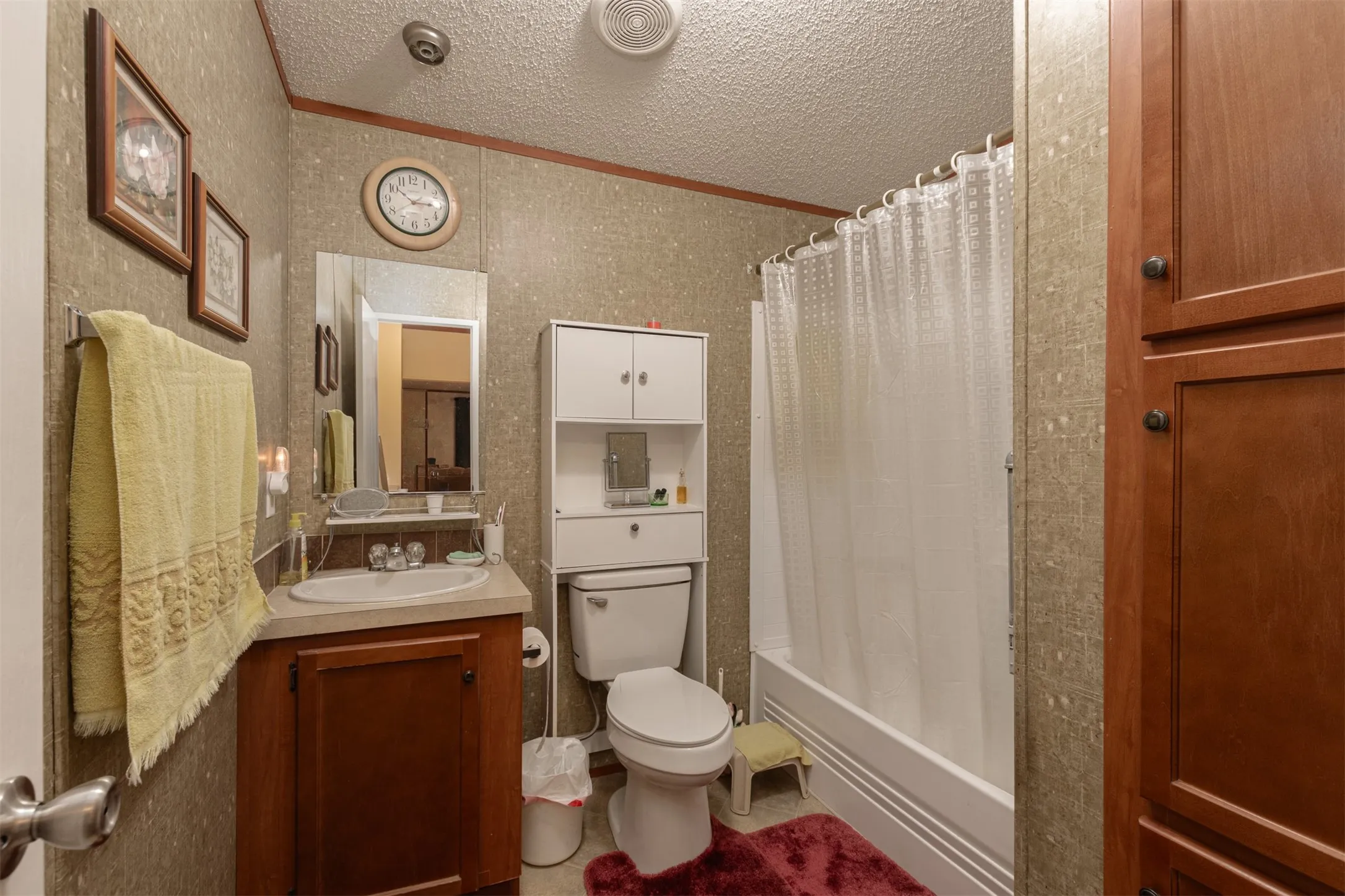 Mobile Home For Sale in Wood County , 138 S Campbell Street, Alba, Texas 75410, 4 Bedroom, 2 Bathroom, 3 Garage spaces, 2,280 Sqft, built in 2008, mls#21406840, Real Estate Agent in Alba, Homes For Sale in Wood county, Homes For Sale in Alba, Realtor in Alba Texas, Real Estate Brokerage Independent Realty Texas, Luminita Cordes Realtor
