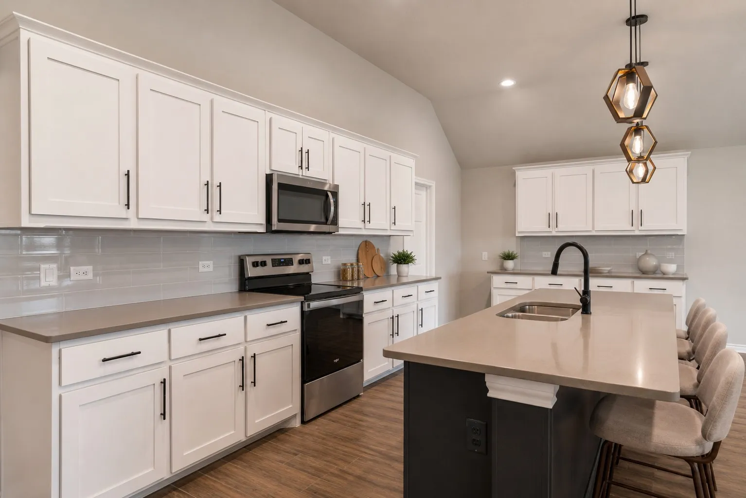 Single Family Residence For Sale in Denton County , 706 Presidio Street, Aubrey, Texas 76227, 3 Bedroom, 2 Bathroom, 2 Garage spaces, 1,878 Sqft, built in 2022, mls#21404109, Real Estate Agent in Aubrey, Homes For Sale in Denton county, Homes For Sale in Aubrey, Realtor in Aubrey Texas, Real Estate Brokerage Independent Realty Texas, Luminita Cordes Realtor