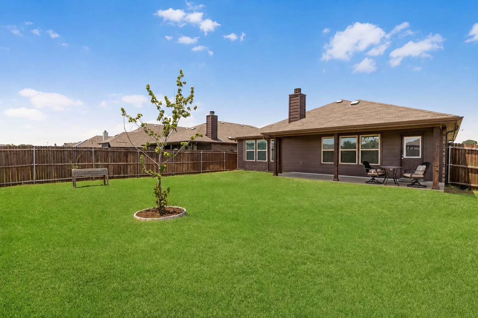 Single Family Residence For Sale in Denton County , 706 Presidio Street, Aubrey, Texas 76227, 3 Bedroom, 2 Bathroom, 2 Garage spaces, 1,878 Sqft, built in 2022, mls#21404109, Real Estate Agent in Aubrey, Homes For Sale in Denton county, Homes For Sale in Aubrey, Realtor in Aubrey Texas, Real Estate Brokerage Independent Realty Texas, Luminita Cordes Realtor