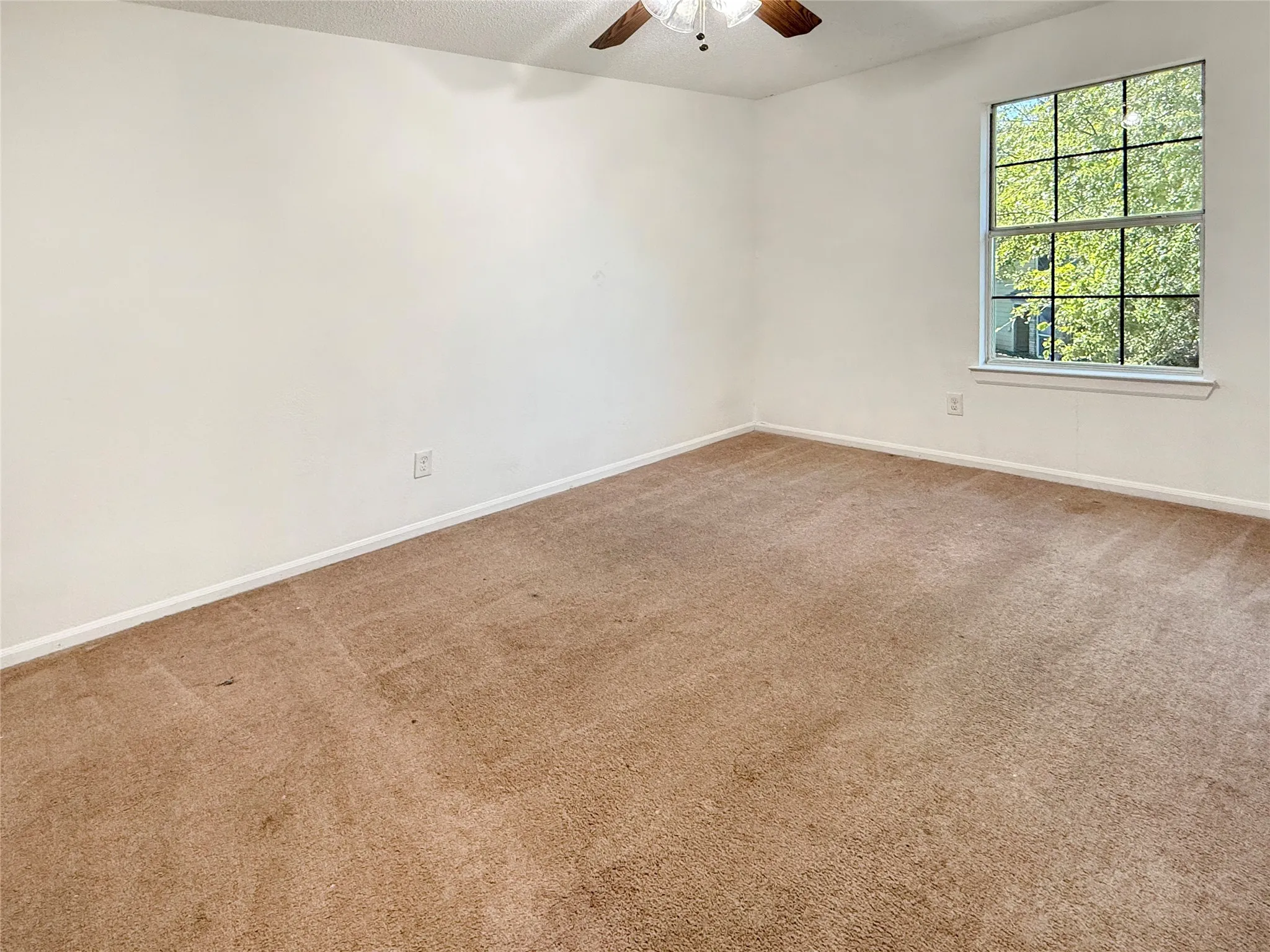 Bedroom 5 of 5