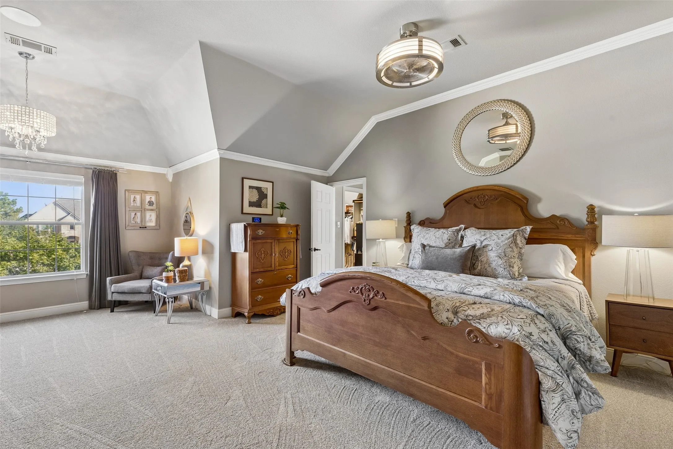 Single Family Residence For Sale in Denton County , 4605 Portsmouth Court, Flower Mound, Texas 75022, 4 Bedroom, 4 Bathroom, 3 Garage spaces, 4,292 Sqft, built in 2001, mls#21393909, Real Estate Agent in Flower Mound, Homes For Sale in Denton county, Homes For Sale in Flower Mound, Realtor in Flower Mound Texas, Real Estate Brokerage Independent Realty Texas, Luminita Cordes Realtor