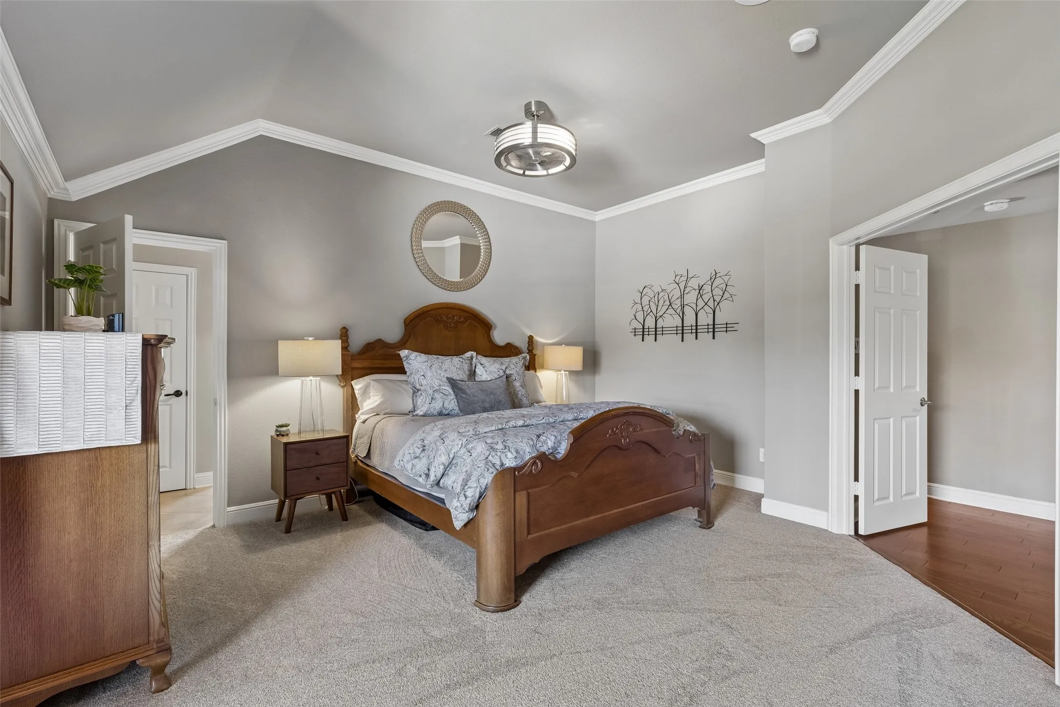 Single Family Residence For Sale in Denton County , 4605 Portsmouth Court, Flower Mound, Texas 75022, 4 Bedroom, 4 Bathroom, 3 Garage spaces, 4,292 Sqft, built in 2001, mls#21393909, Real Estate Agent in Flower Mound, Homes For Sale in Denton county, Homes For Sale in Flower Mound, Realtor in Flower Mound Texas, Real Estate Brokerage Independent Realty Texas, Luminita Cordes Realtor