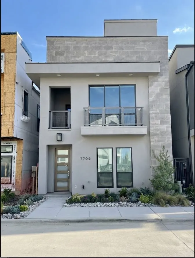 Single Family Residence For Sale