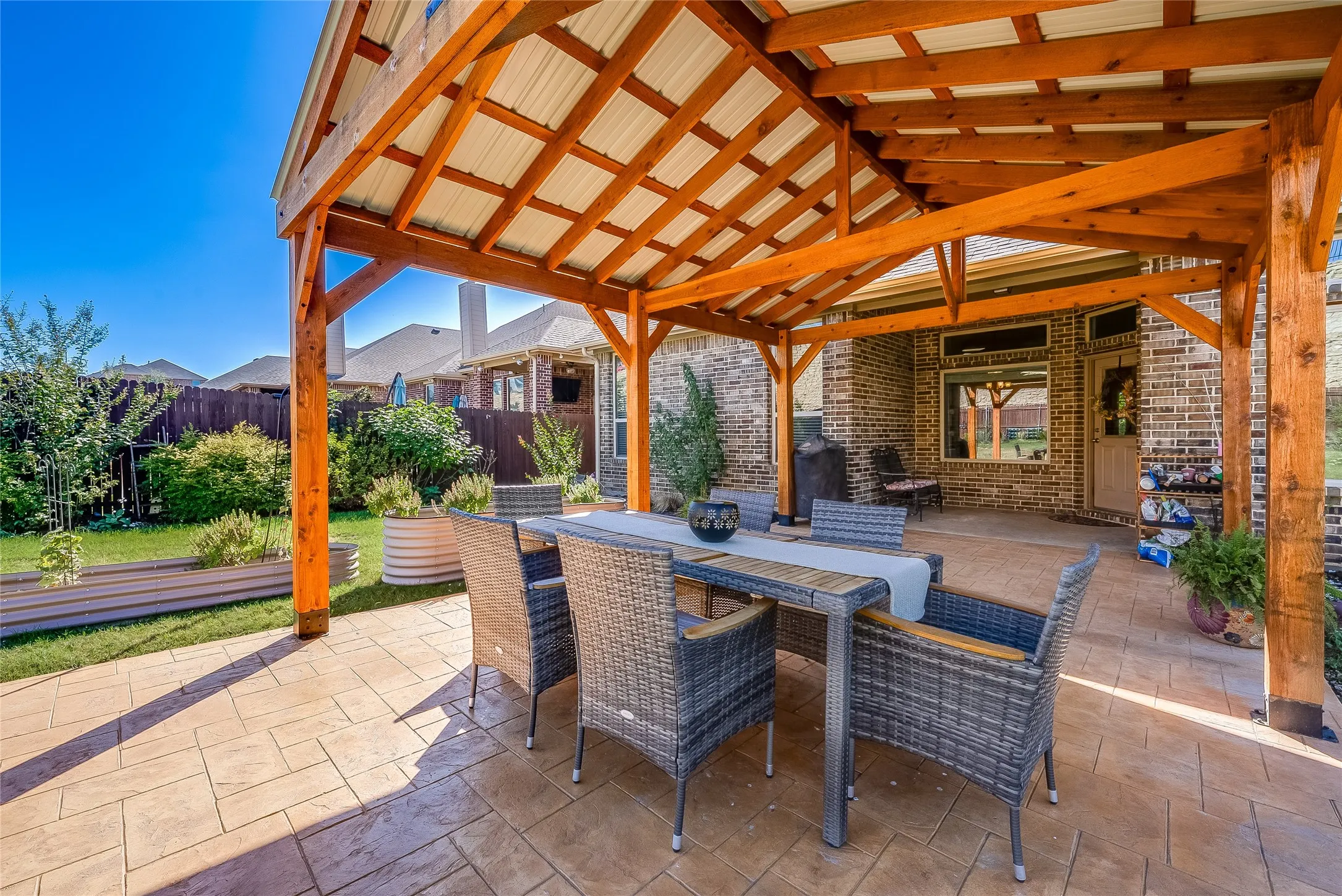 Single Family Residence For Sale in Tarrant County , 9652 Calaveras Road, Fort Worth, Texas 76177, 4 Bedroom, 3 Bathroom, 2 Garage spaces, 3,126 Sqft, built in 2016, mls#21400828, Real Estate Agent in Fort Worth, Homes For Sale in Tarrant county, Homes For Sale in Fort Worth, Realtor in Fort Worth Texas, Real Estate Brokerage Independent Realty Texas, Luminita Cordes Realtor