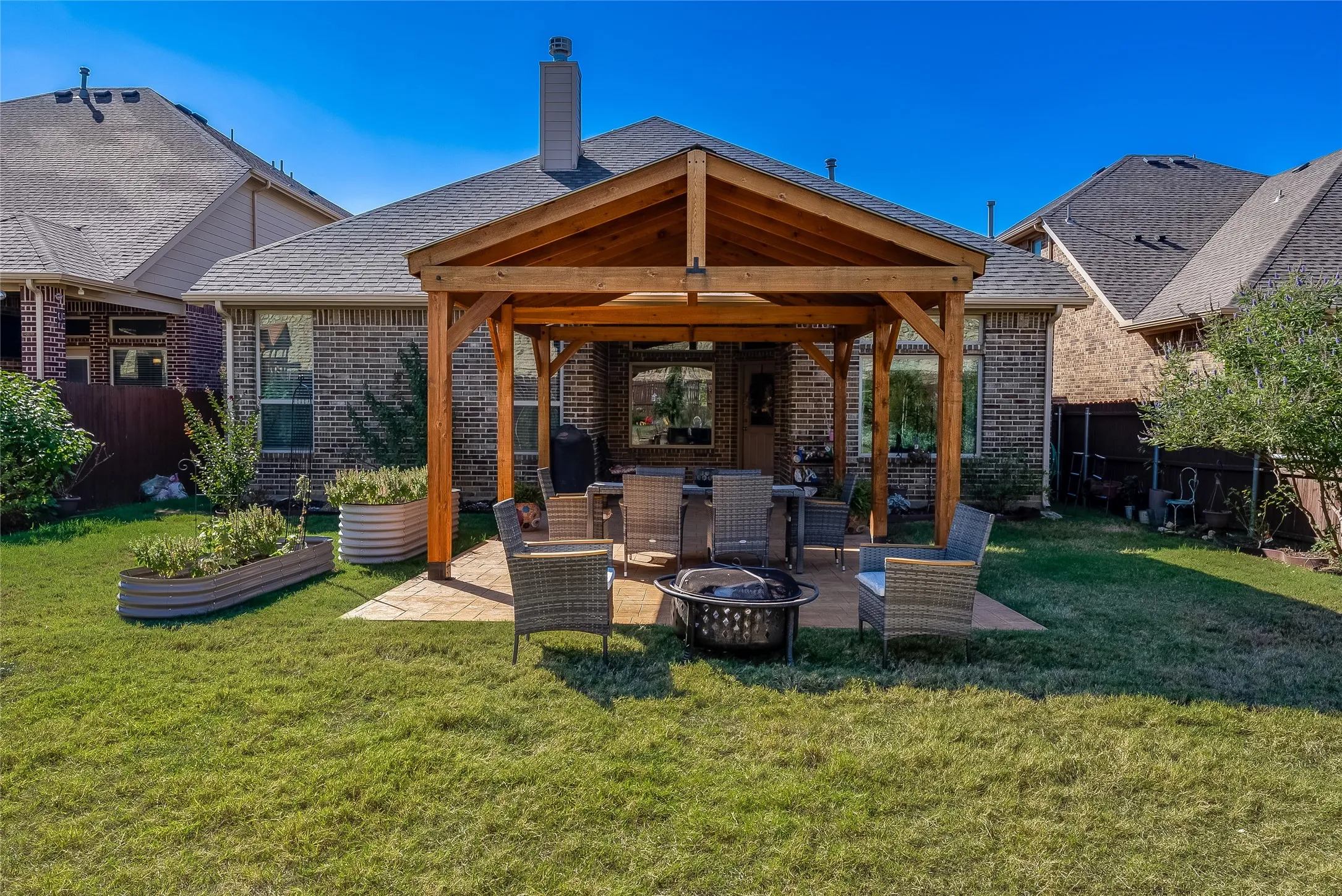 Single Family Residence For Sale in Tarrant County , 9652 Calaveras Road, Fort Worth, Texas 76177, 4 Bedroom, 3 Bathroom, 2 Garage spaces, 3,126 Sqft, built in 2016, mls#21400828, Real Estate Agent in Fort Worth, Homes For Sale in Tarrant county, Homes For Sale in Fort Worth, Realtor in Fort Worth Texas, Real Estate Brokerage Independent Realty Texas, Luminita Cordes Realtor