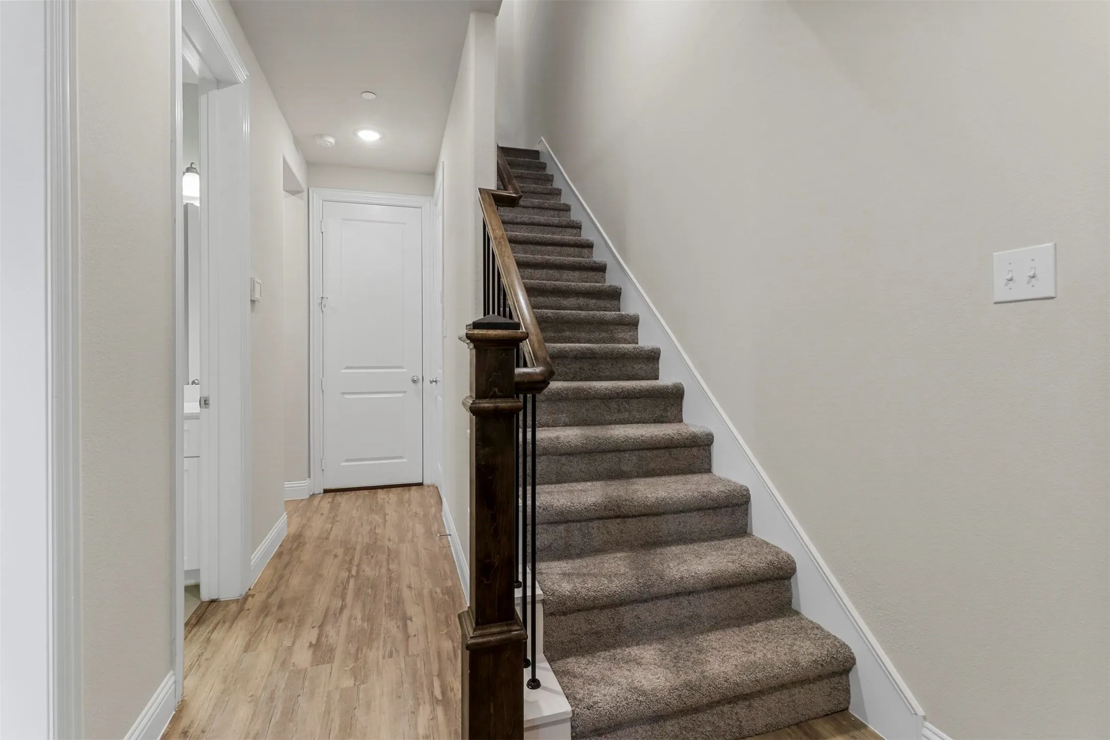 Townhouse For Rent in Collin County , 8161 Snowmass Drive, Frisco, Texas 75034, 4 Bedroom, 4 Bathroom, 2 Garage spaces, 2,259 Sqft, built in 2018, mls#21405789, Real Estate Agent in Frisco, Homes For Rent in Collin county, Homes For Rent in Frisco, Realtor in Frisco Texas, Real Estate Brokerage Independent Realty Texas, Luminita Cordes Realtor