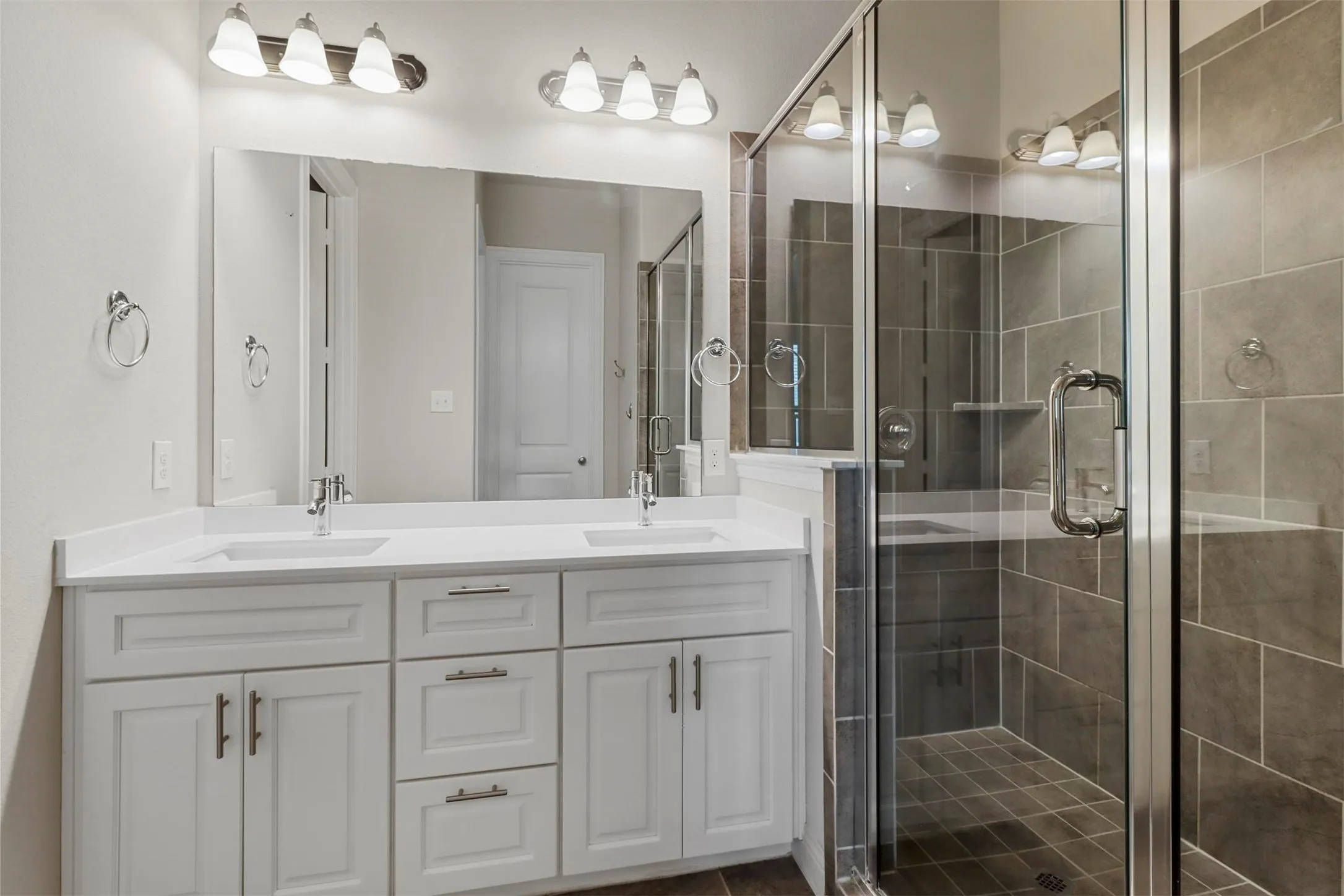 Townhouse For Rent in Collin County , 8161 Snowmass Drive, Frisco, Texas 75034, 4 Bedroom, 4 Bathroom, 2 Garage spaces, 2,259 Sqft, built in 2018, mls#21405789, Real Estate Agent in Frisco, Homes For Rent in Collin county, Homes For Rent in Frisco, Realtor in Frisco Texas, Real Estate Brokerage Independent Realty Texas, Luminita Cordes Realtor