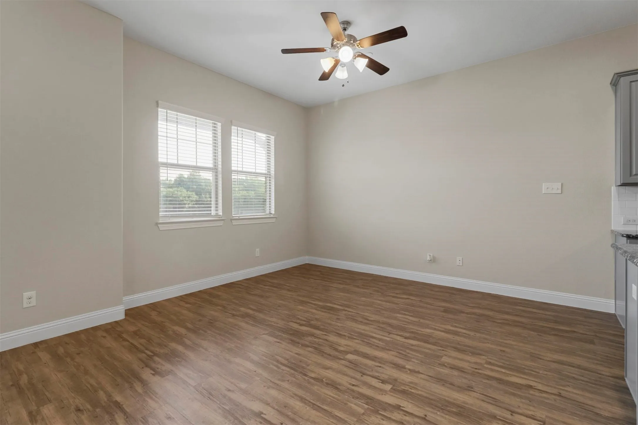 Townhouse For Rent in Collin County , 8161 Snowmass Drive, Frisco, Texas 75034, 4 Bedroom, 4 Bathroom, 2 Garage spaces, 2,259 Sqft, built in 2018, mls#21405789, Real Estate Agent in Frisco, Homes For Rent in Collin county, Homes For Rent in Frisco, Realtor in Frisco Texas, Real Estate Brokerage Independent Realty Texas, Luminita Cordes Realtor