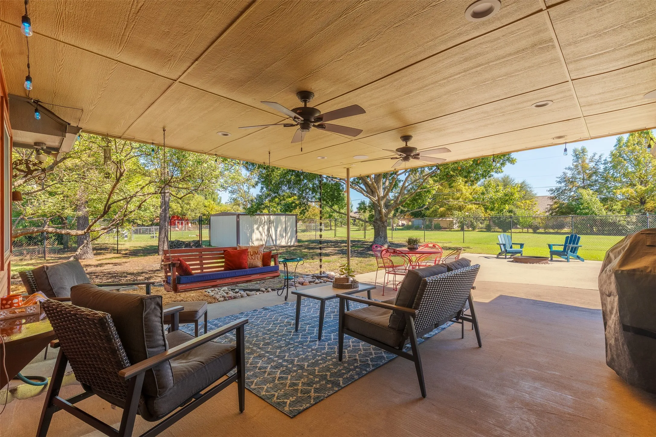 Single Family Residence For Sale in Collin County , 2225 The Crossings Drive, Lowry Crossing, Texas 75069, 3 Bedroom, 2 Bathroom, 2 Garage spaces, 1,450 Sqft, built in 1994, mls#21405775, Real Estate Agent in Lowry Crossing, Homes For Sale in Collin county, Homes For Sale in Lowry Crossing, Realtor in Lowry Crossing Texas, Real Estate Brokerage Independent Realty Texas, Luminita Cordes Realtor