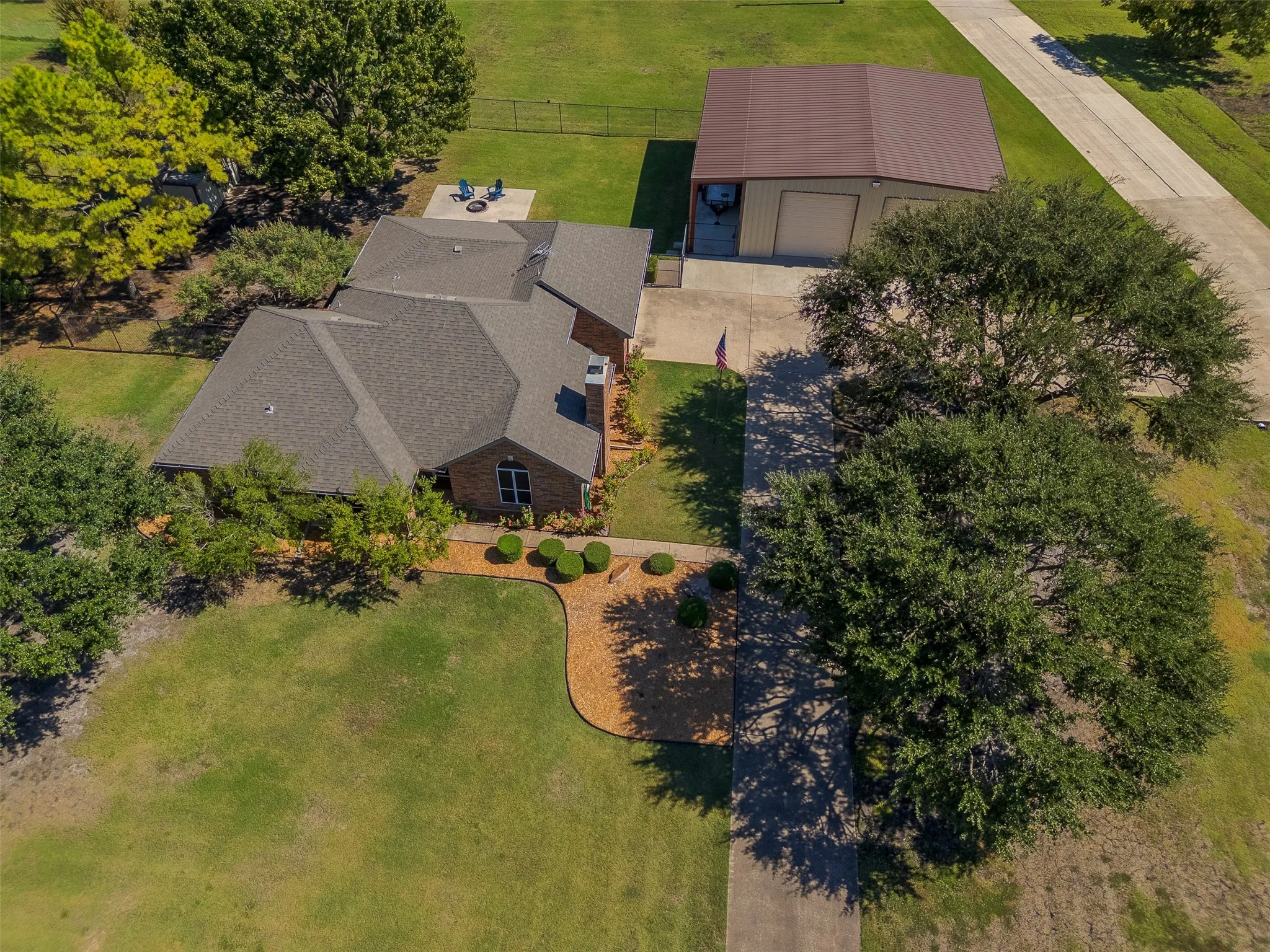 Single Family Residence For Sale in Collin County , 2225 The Crossings Drive, Lowry Crossing, Texas 75069, 3 Bedroom, 2 Bathroom, 2 Garage spaces, 1,450 Sqft, built in 1994, mls#21405775, Real Estate Agent in Lowry Crossing, Homes For Sale in Collin county, Homes For Sale in Lowry Crossing, Realtor in Lowry Crossing Texas, Real Estate Brokerage Independent Realty Texas, Luminita Cordes Realtor