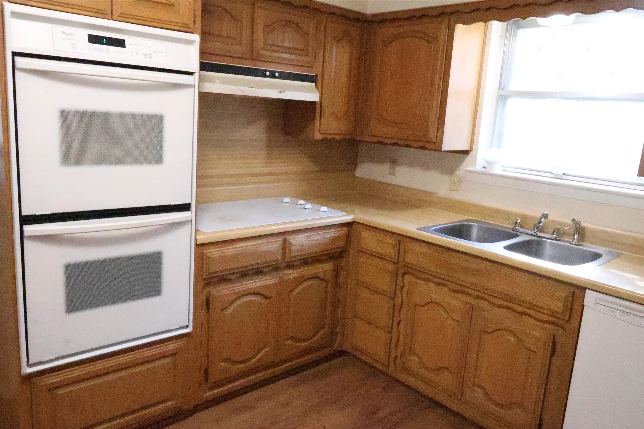 Single Family Residence For Rent in Dallas County , 1202 Alamo Lane, Garland, Texas 75040, 4 Bedroom, 2 Bathroom, 2 Garage spaces, 1,467 Sqft, built in 1955, mls#21404555, Real Estate Agent in Garland, Homes For Rent in Dallas county, Homes For Rent in Garland, Realtor in Garland Texas, Real Estate Brokerage Independent Realty Texas, Luminita Cordes Realtor
