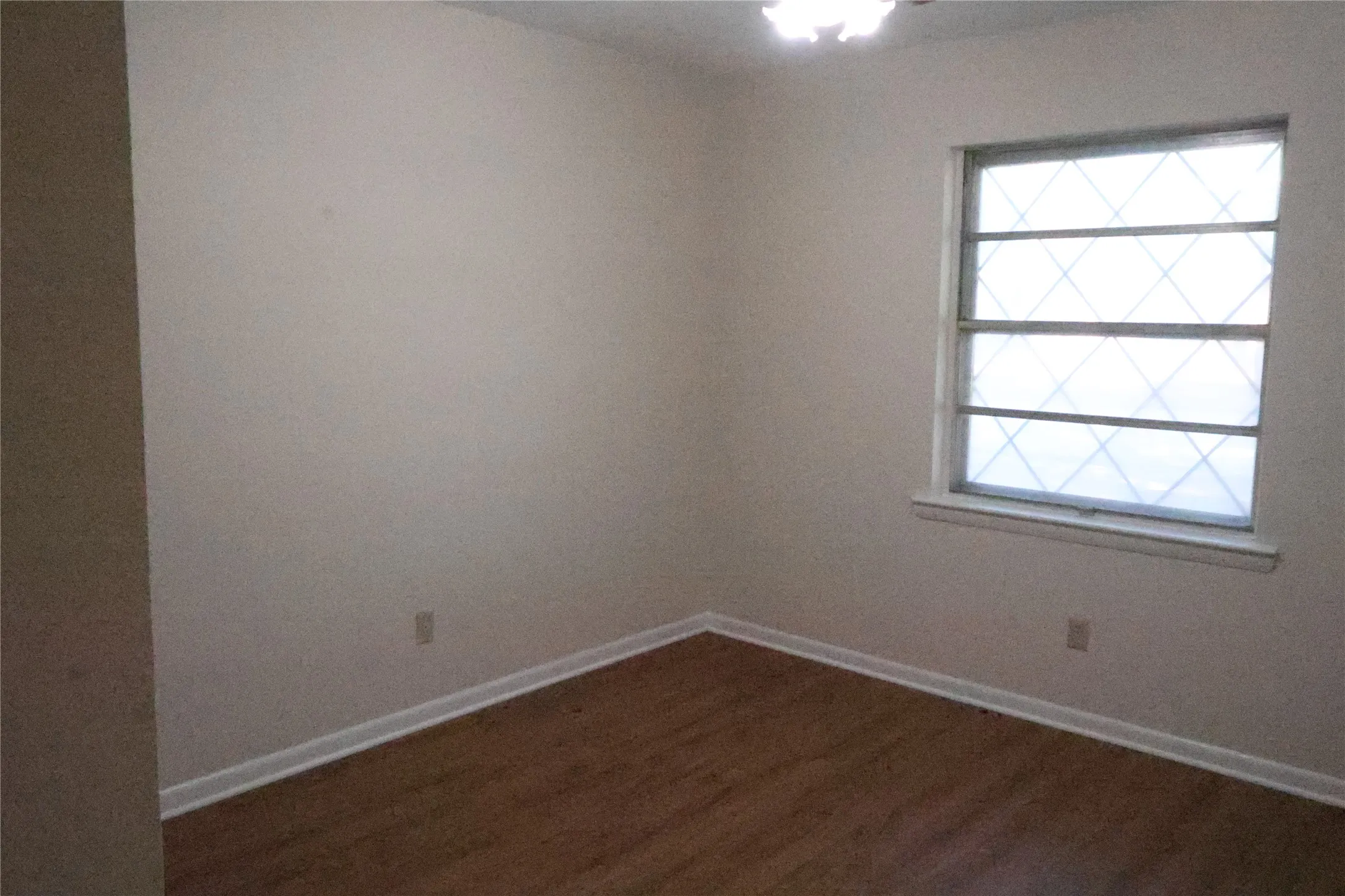 Single Family Residence For Rent in Dallas County , 1202 Alamo Lane, Garland, Texas 75040, 4 Bedroom, 2 Bathroom, 2 Garage spaces, 1,467 Sqft, built in 1955, mls#21404555, Real Estate Agent in Garland, Homes For Rent in Dallas county, Homes For Rent in Garland, Realtor in Garland Texas, Real Estate Brokerage Independent Realty Texas, Luminita Cordes Realtor