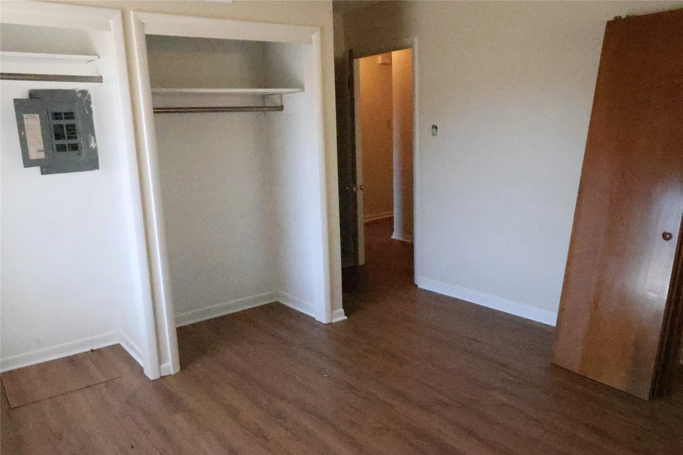 Single Family Residence For Rent in Dallas County , 1202 Alamo Lane, Garland, Texas 75040, 4 Bedroom, 2 Bathroom, 2 Garage spaces, 1,467 Sqft, built in 1955, mls#21404555, Real Estate Agent in Garland, Homes For Rent in Dallas county, Homes For Rent in Garland, Realtor in Garland Texas, Real Estate Brokerage Independent Realty Texas, Luminita Cordes Realtor