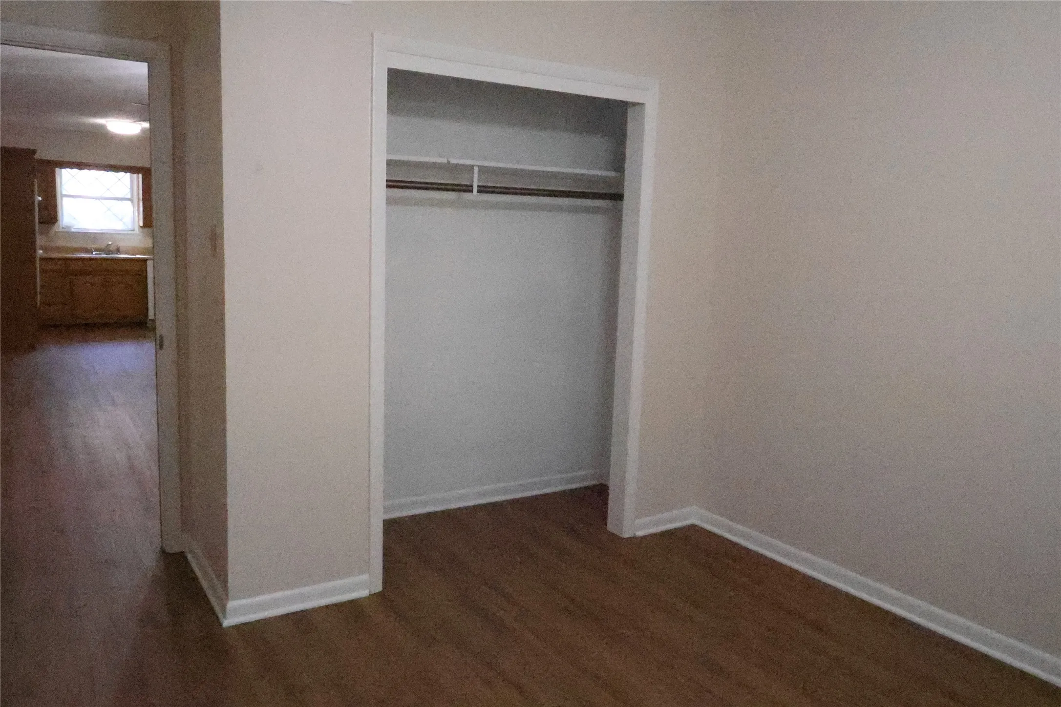 Single Family Residence For Rent in Dallas County , 1202 Alamo Lane, Garland, Texas 75040, 4 Bedroom, 2 Bathroom, 2 Garage spaces, 1,467 Sqft, built in 1955, mls#21404555, Real Estate Agent in Garland, Homes For Rent in Dallas county, Homes For Rent in Garland, Realtor in Garland Texas, Real Estate Brokerage Independent Realty Texas, Luminita Cordes Realtor