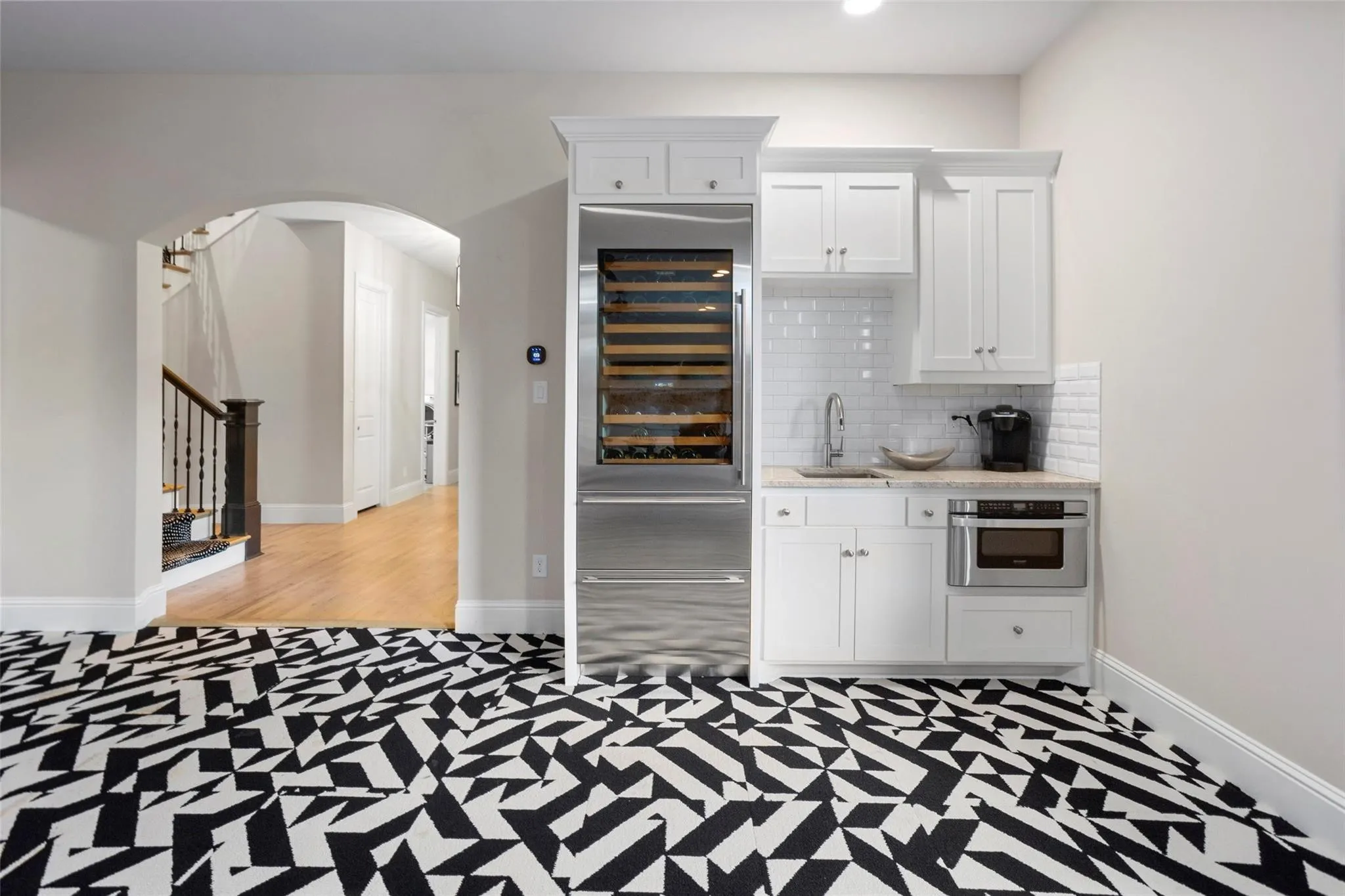Single Family Residence For Sale in Tarrant County , 2413 Lofton Terrace, Fort Worth, Texas 76109, 5 Bedroom, 7 Bathroom, 3 Garage spaces, 6,596 Sqft, built in 2016, mls#21405671, Real Estate Agent in Fort Worth, Homes For Sale in Tarrant county, Homes For Sale in Fort Worth, Realtor in Fort Worth Texas, Real Estate Brokerage Independent Realty Texas, Luminita Cordes Realtor