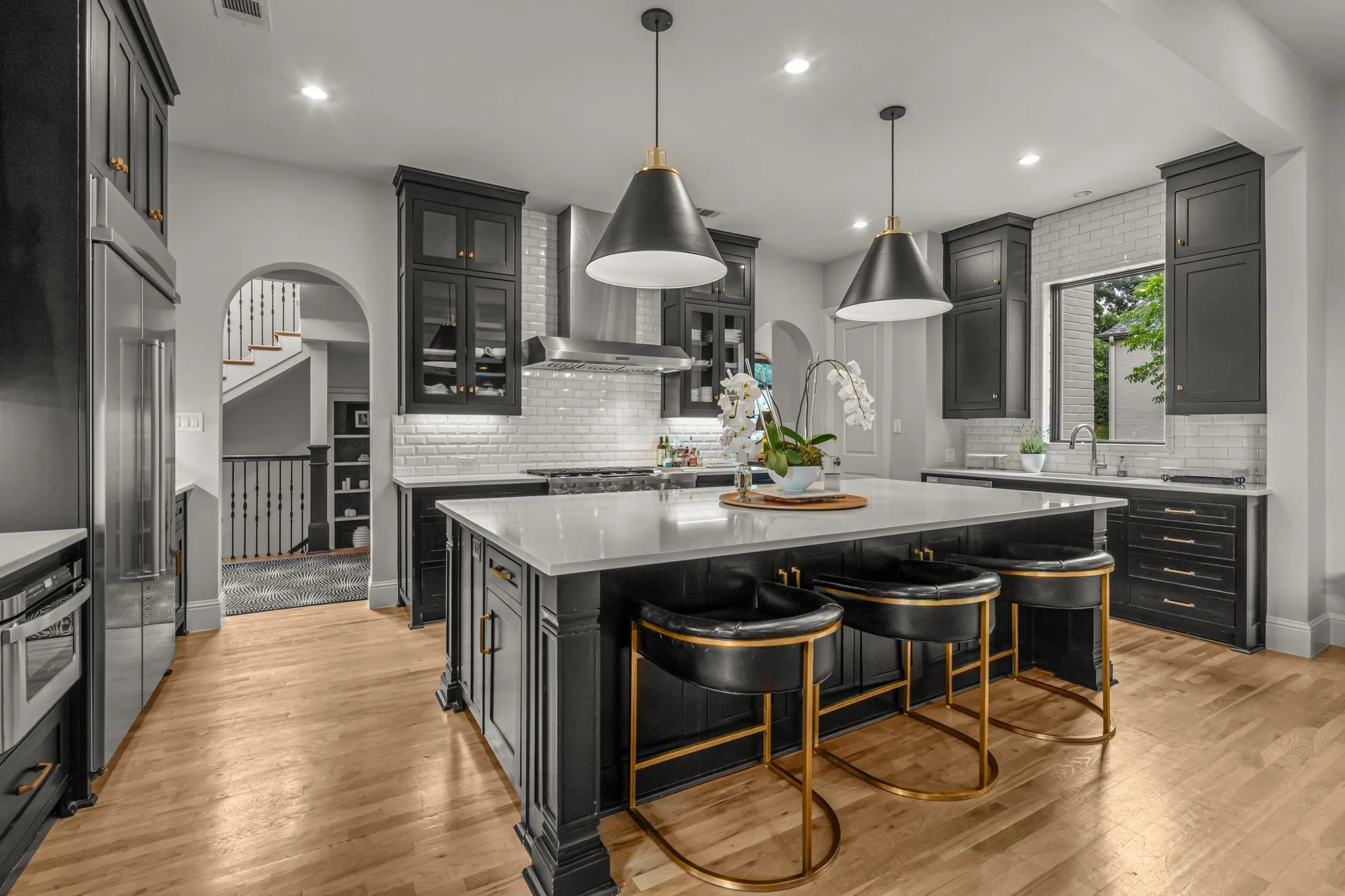 Single Family Residence For Sale in Tarrant County , 2413 Lofton Terrace, Fort Worth, Texas 76109, 5 Bedroom, 7 Bathroom, 3 Garage spaces, 6,596 Sqft, built in 2016, mls#21405671, Real Estate Agent in Fort Worth, Homes For Sale in Tarrant county, Homes For Sale in Fort Worth, Realtor in Fort Worth Texas, Real Estate Brokerage Independent Realty Texas, Luminita Cordes Realtor
