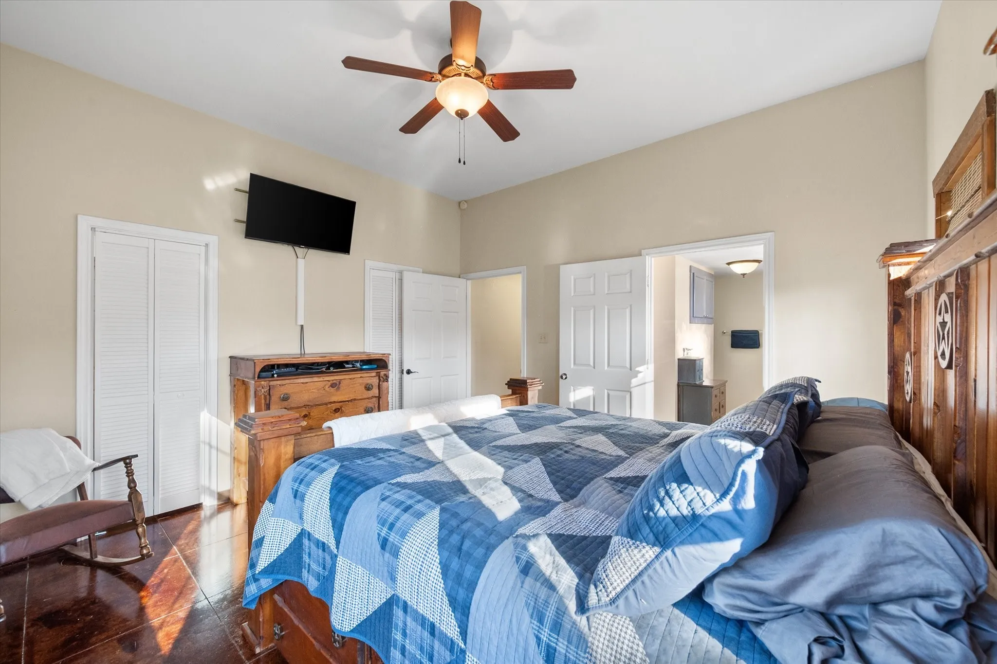 Single Family Residence For Sale in Navarro County , 5827 SE County Road 1095, Corsicana, Texas 75109, 3 Bedroom, 4 Bathroom, 2 Garage spaces, 1,597 Sqft, built in 2005, mls#21404744, Real Estate Agent in Corsicana, Homes For Sale in Navarro county, Homes For Sale in Corsicana, Realtor in Corsicana Texas, Real Estate Brokerage Independent Realty Texas, Luminita Cordes Realtor