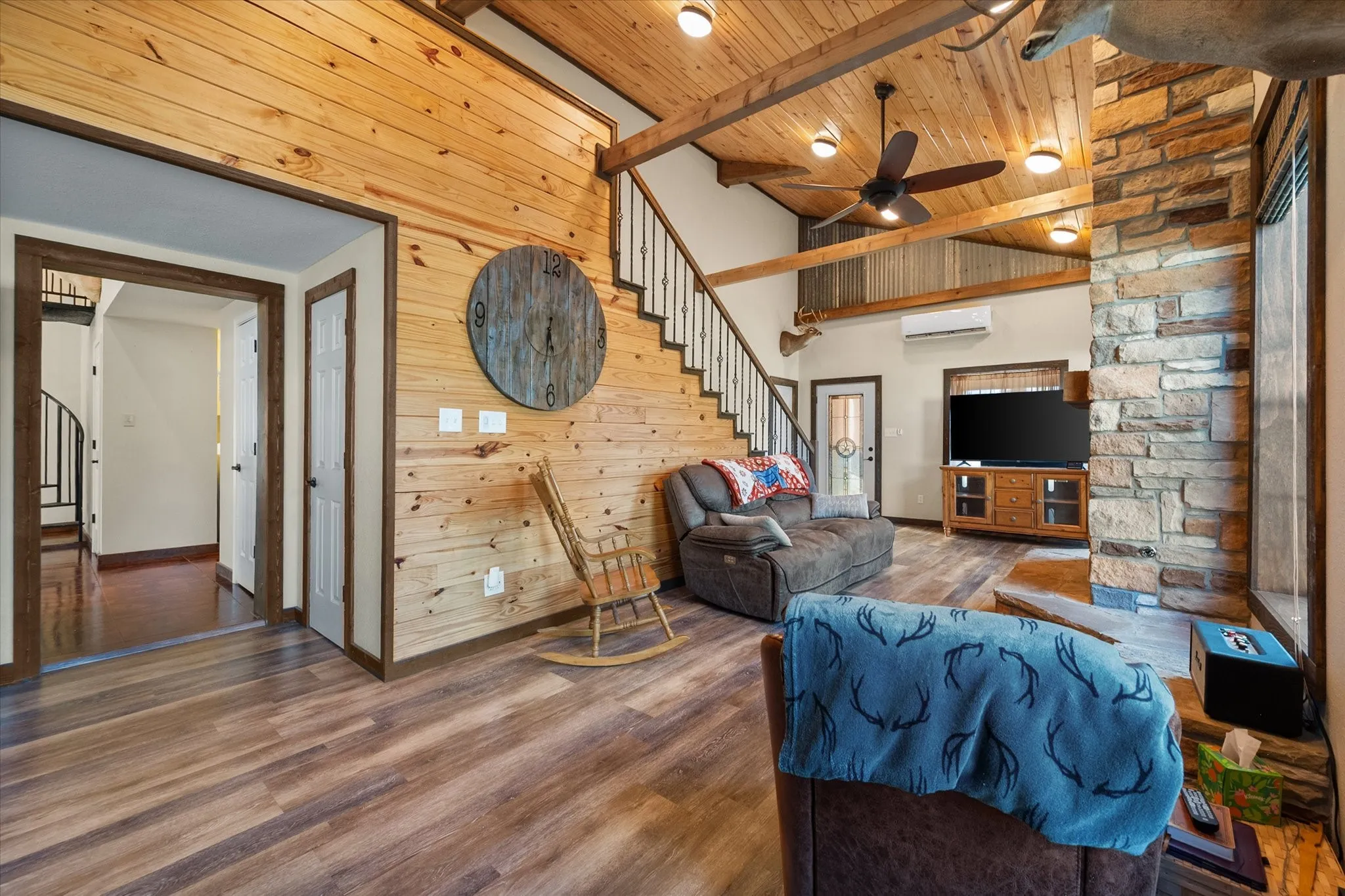 Single Family Residence For Sale in Navarro County , 5827 SE County Road 1095, Corsicana, Texas 75109, 3 Bedroom, 4 Bathroom, 2 Garage spaces, 1,597 Sqft, built in 2005, mls#21404744, Real Estate Agent in Corsicana, Homes For Sale in Navarro county, Homes For Sale in Corsicana, Realtor in Corsicana Texas, Real Estate Brokerage Independent Realty Texas, Luminita Cordes Realtor