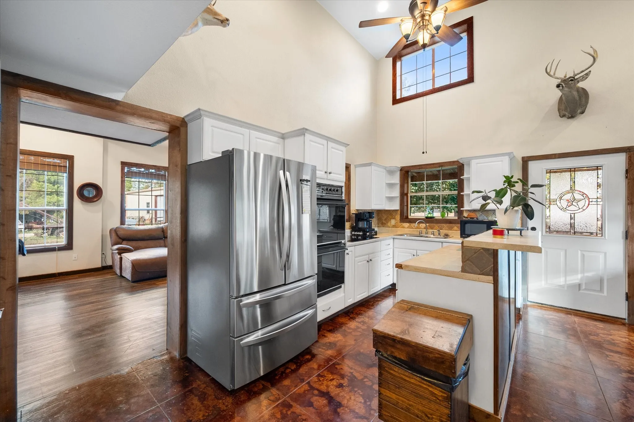 Single Family Residence For Sale in Navarro County , 5827 SE County Road 1095, Corsicana, Texas 75109, 3 Bedroom, 4 Bathroom, 2 Garage spaces, 1,597 Sqft, built in 2005, mls#21404744, Real Estate Agent in Corsicana, Homes For Sale in Navarro county, Homes For Sale in Corsicana, Realtor in Corsicana Texas, Real Estate Brokerage Independent Realty Texas, Luminita Cordes Realtor