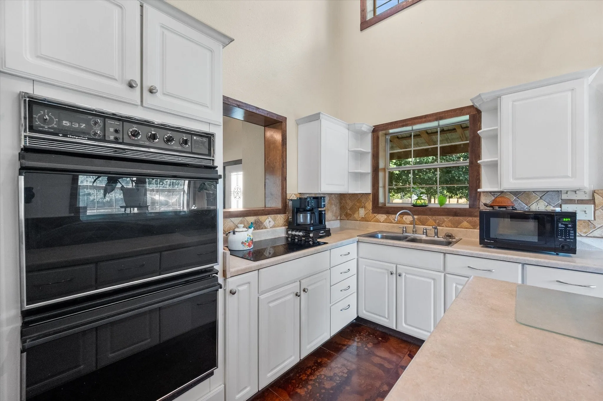 Single Family Residence For Sale in Navarro County , 5827 SE County Road 1095, Corsicana, Texas 75109, 3 Bedroom, 4 Bathroom, 2 Garage spaces, 1,597 Sqft, built in 2005, mls#21404744, Real Estate Agent in Corsicana, Homes For Sale in Navarro county, Homes For Sale in Corsicana, Realtor in Corsicana Texas, Real Estate Brokerage Independent Realty Texas, Luminita Cordes Realtor
