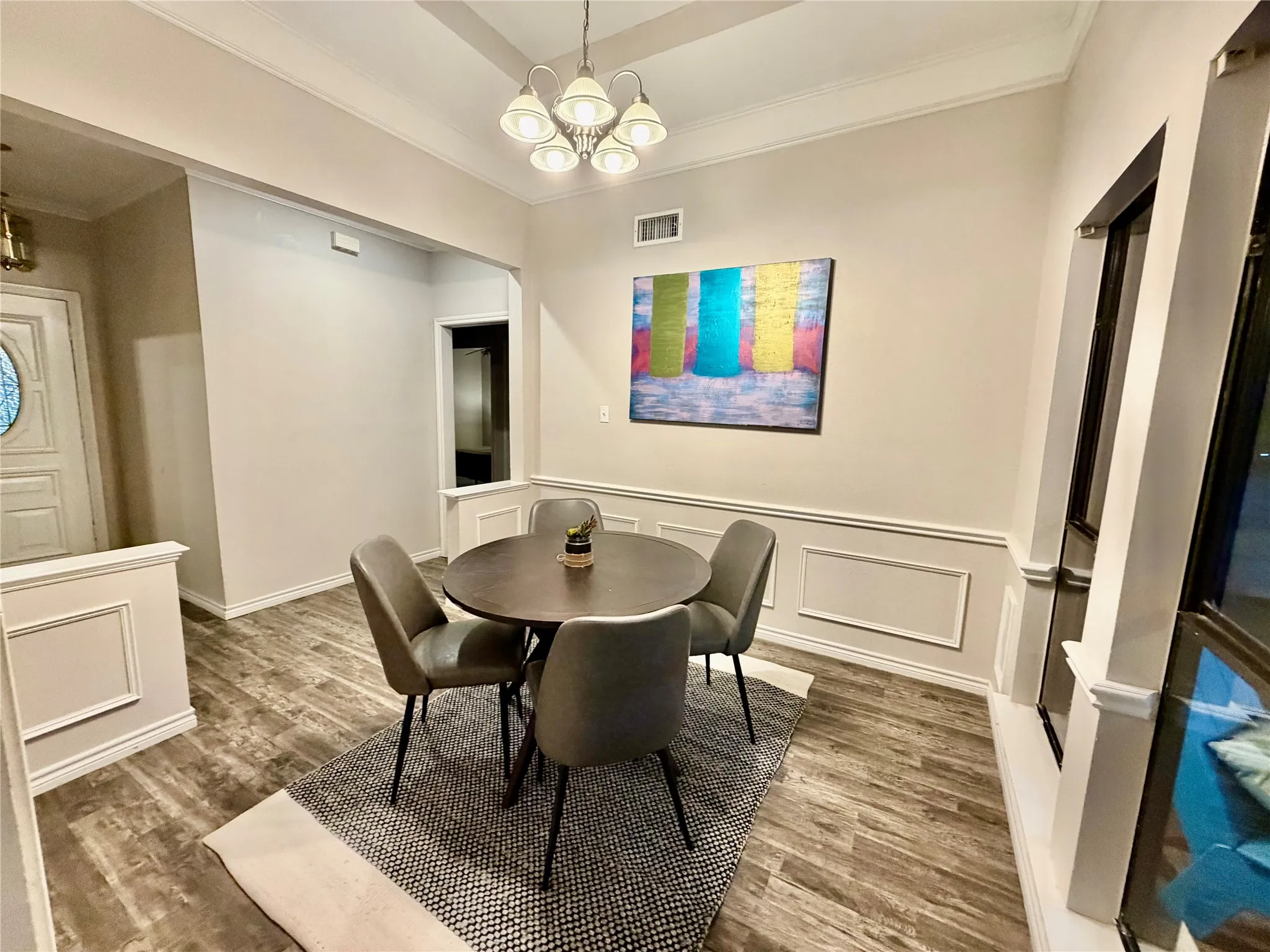 Single Family Residence For Sale in Denton County , 2712 Dali Drive, Dallas, Texas 75287, 3 Bedroom, 2 Bathroom, 2 Garage spaces, 1,557 Sqft, built in 1984, mls#21406434, Real Estate Agent in Dallas, Homes For Sale in Denton county, Homes For Sale in Dallas, Realtor in Dallas Texas, Real Estate Brokerage Independent Realty Texas, Luminita Cordes Realtor