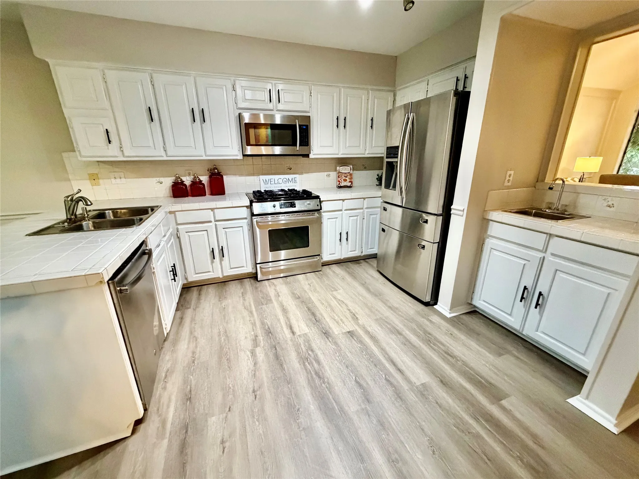 Single Family Residence For Sale in Denton County , 2712 Dali Drive, Dallas, Texas 75287, 3 Bedroom, 2 Bathroom, 2 Garage spaces, 1,557 Sqft, built in 1984, mls#21406434, Real Estate Agent in Dallas, Homes For Sale in Denton county, Homes For Sale in Dallas, Realtor in Dallas Texas, Real Estate Brokerage Independent Realty Texas, Luminita Cordes Realtor