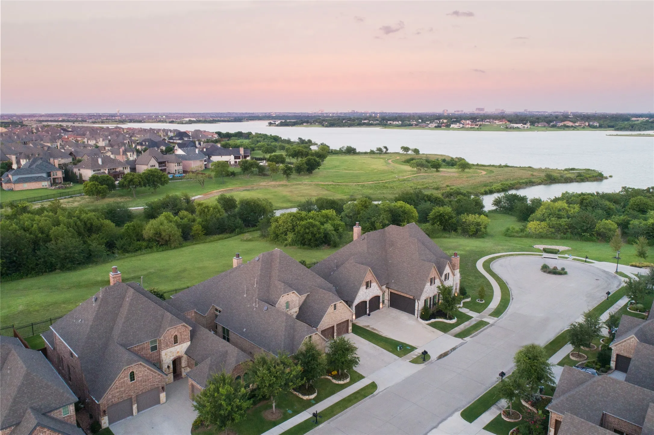 Single Family Residence For Sale in Denton County , 1237 Sebastian Road, The Colony, Texas 75056, 4 Bedroom, 4 Bathroom, 3 Garage spaces, 2,827 Sqft, built in 2027, mls#21407034, Real Estate Agent in The Colony, Homes For Sale in Denton county, Homes For Sale in The Colony, Realtor in The Colony Texas, Real Estate Brokerage Independent Realty Texas, Luminita Cordes Realtor
