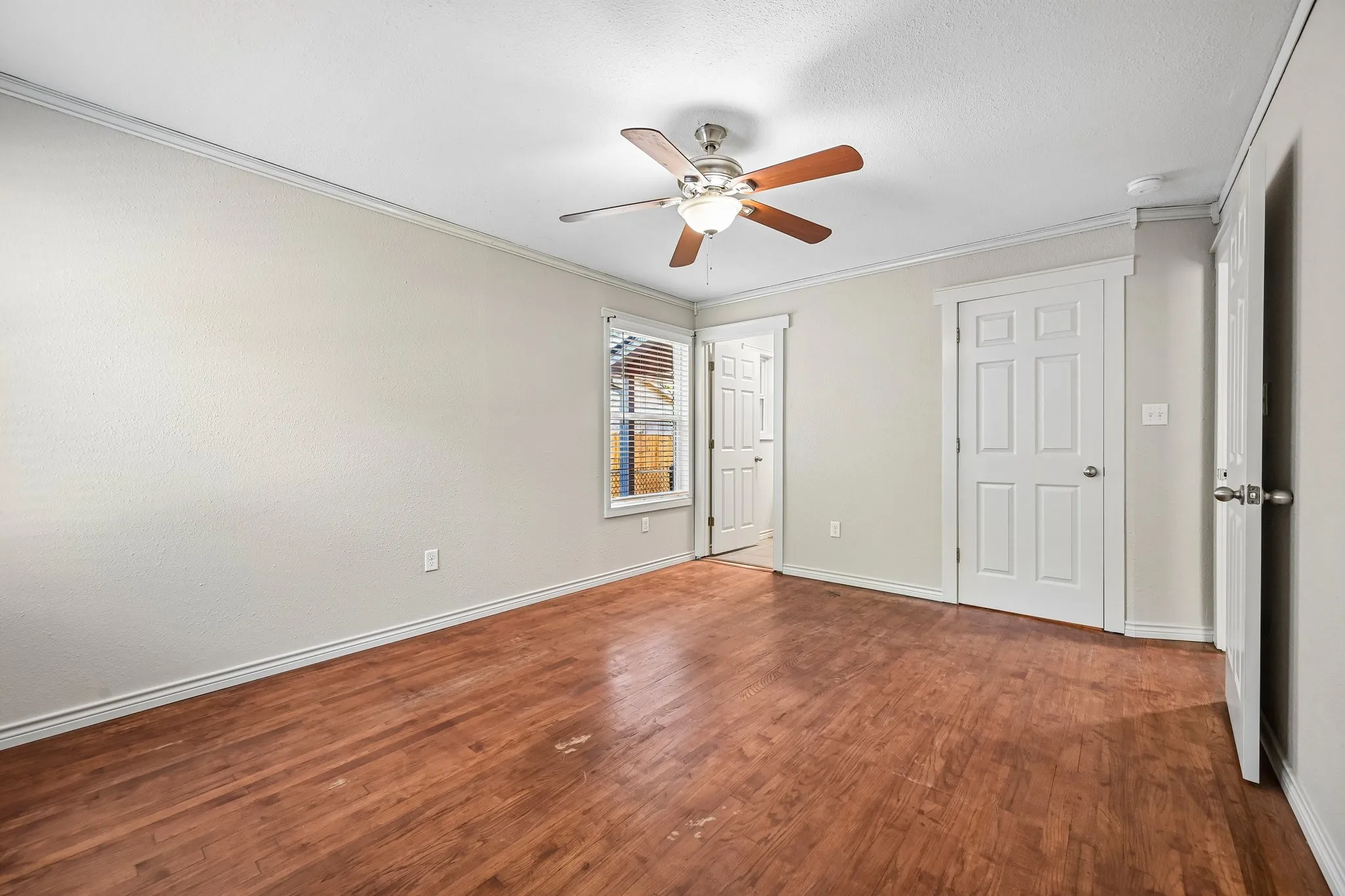 Single Family Residence For Sale in Grayson County , 1617 N Binkley, Sherman, Texas 75020, 3 Bedroom, 2 Bathroom, 2 Garage spaces, 1,426 Sqft, built in 1950, mls#21405676, Real Estate Agent in Sherman, Homes For Sale in Grayson county, Homes For Sale in Sherman, Realtor in Sherman Texas, Real Estate Brokerage Independent Realty Texas, Luminita Cordes Realtor