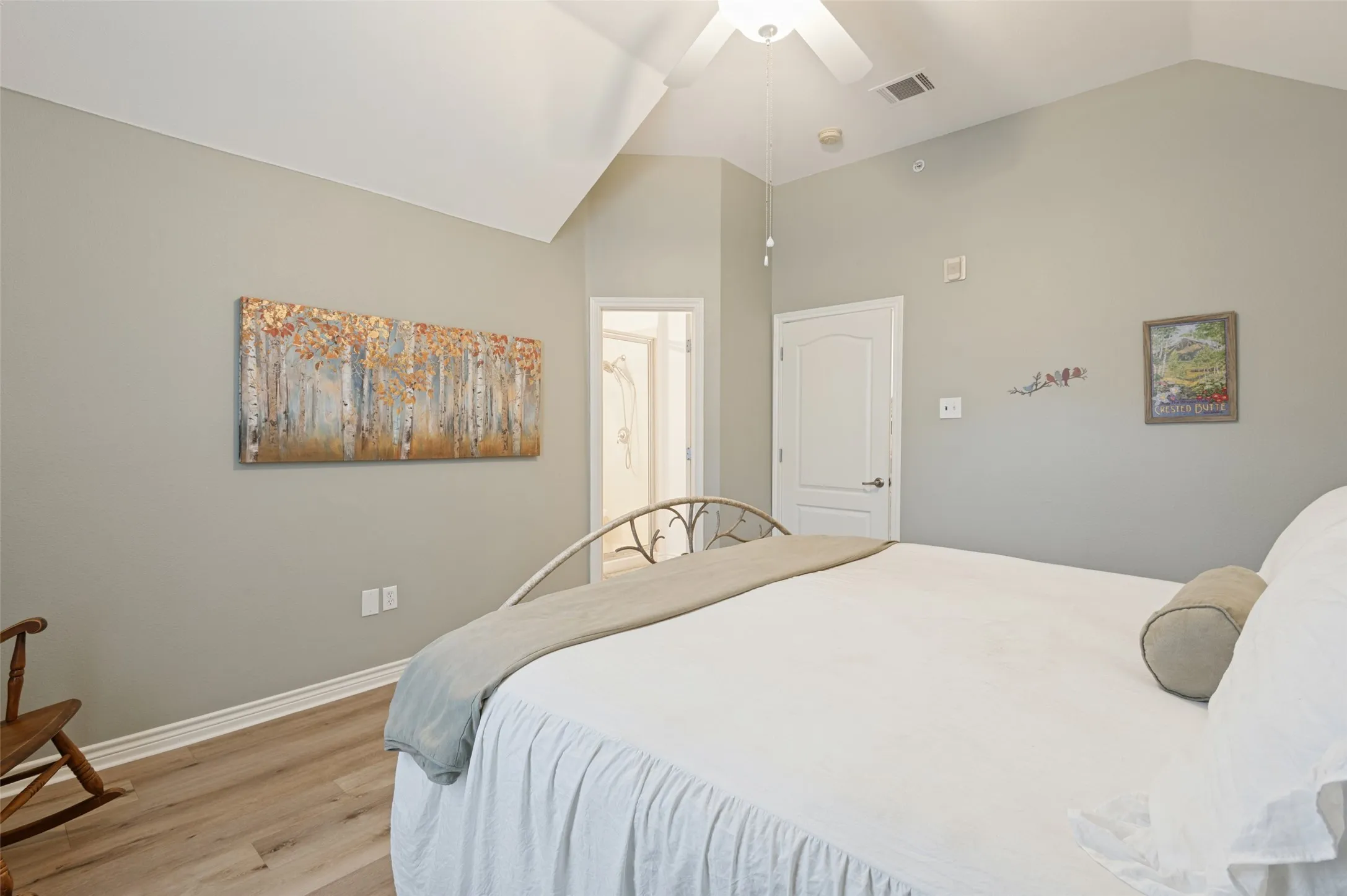 Townhouse For Sale in Tarrant County , 604 Jamboree Way, Euless, Texas 76039, 2 Bedroom, 3 Bathroom, 2 Garage spaces, 1,242 Sqft, built in 2002, mls#21403171, Real Estate Agent in Euless, Homes For Sale in Tarrant county, Homes For Sale in Euless, Realtor in Euless Texas, Real Estate Brokerage Independent Realty Texas, Luminita Cordes Realtor