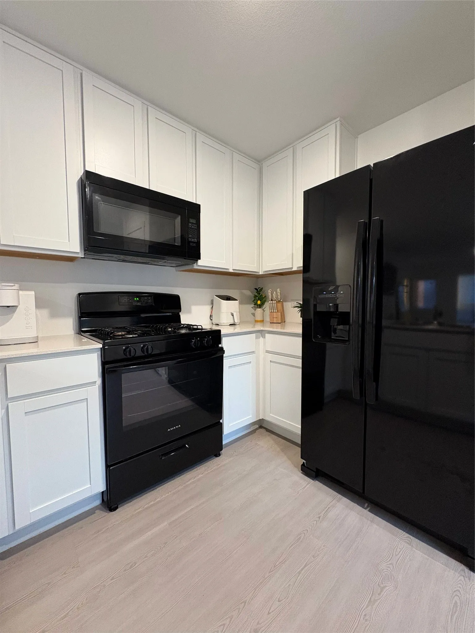 Single Family Residence For Rent in Collin County , 3064 Ashbrook Lane, Anna, Texas 75409, 3 Bedroom, 2 Bathroom, 2 Garage spaces, 1,325 Sqft, built in 2024, mls#21406712, Real Estate Agent in Anna, Homes For Rent in Collin county, Homes For Rent in Anna, Realtor in Anna Texas, Real Estate Brokerage Independent Realty Texas, Luminita Cordes Realtor