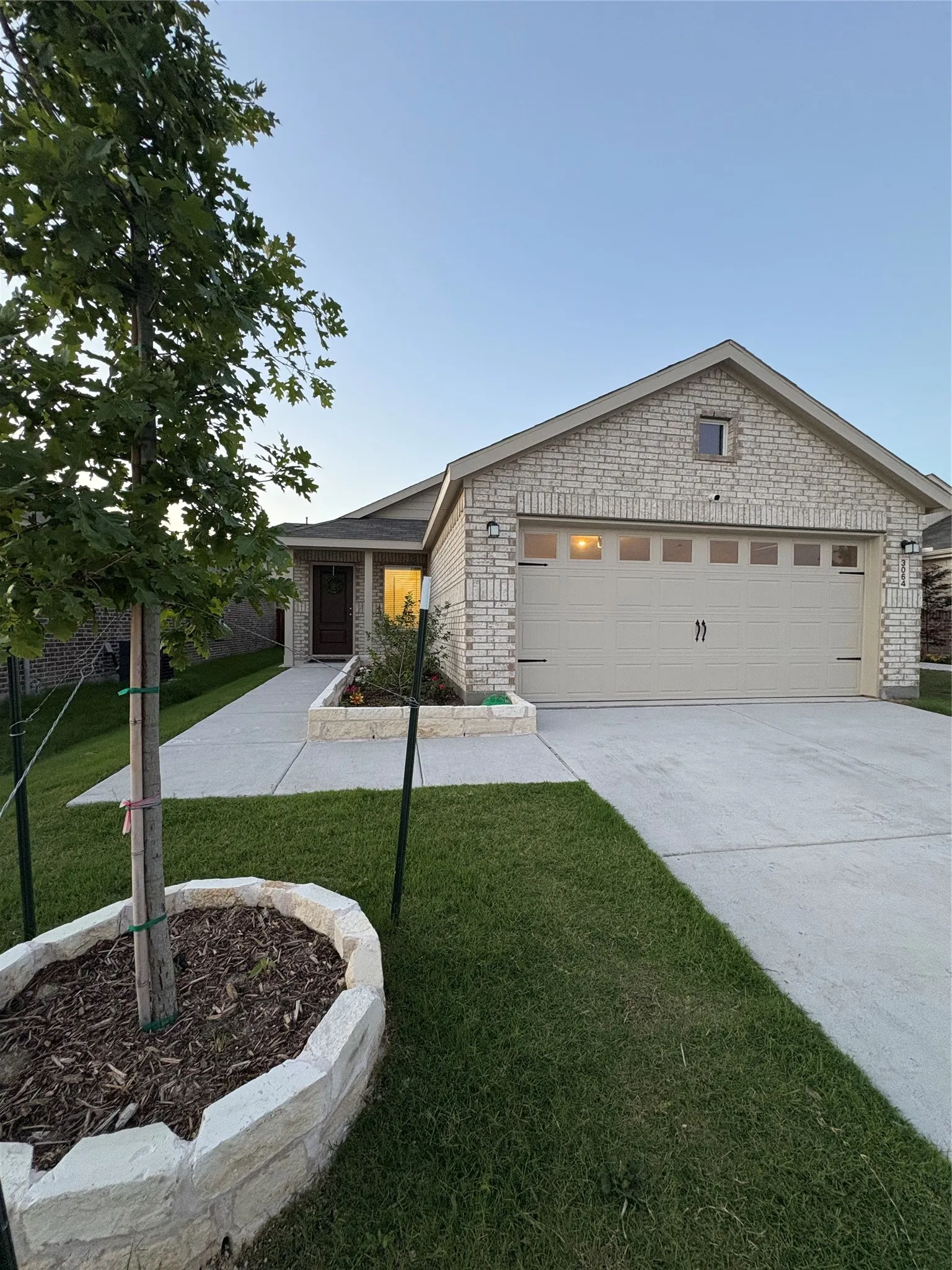 Single Family Residence For Rent